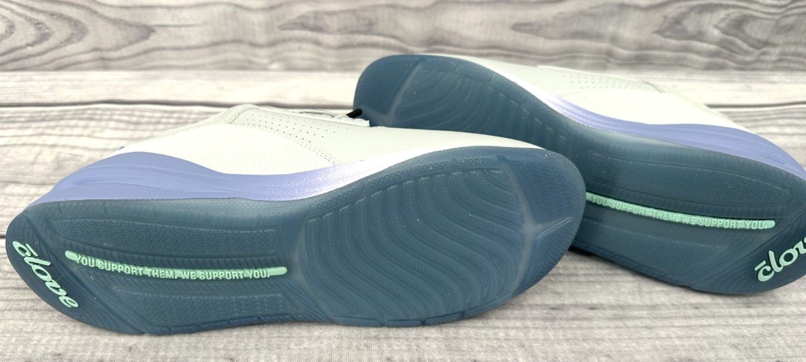 CLOVE COMFORT NURSING HEALTHCARE SHOES – SLIP AND FLUID RESISTANT 12.5 W / 11 M