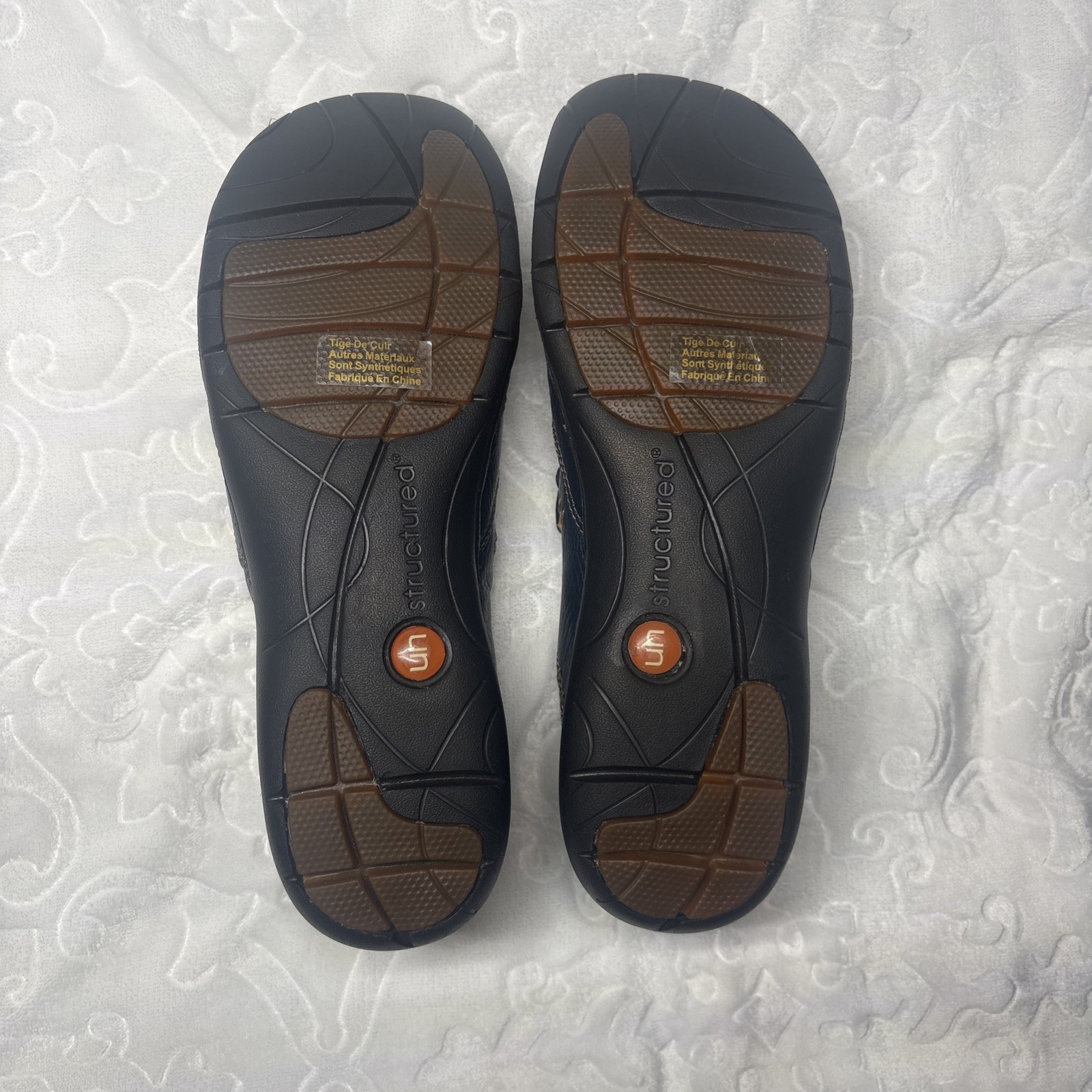 Clarks Un Loop Leather Shoes