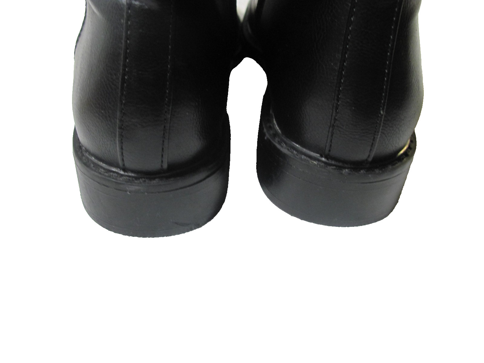 Woman’s Universal Thread Side Zip Round Toe Size 8 Black Ankle Boots Shoes