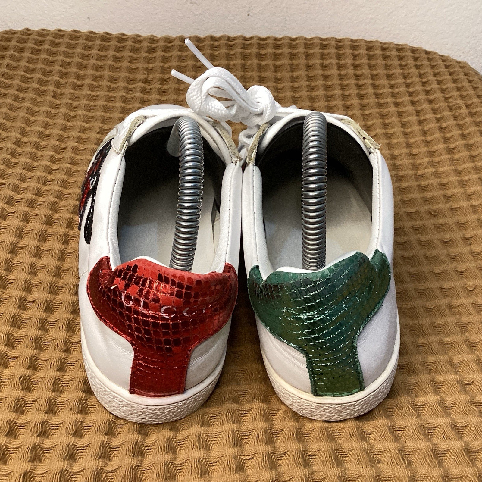 Gucci Ace Embroidered Snake White Womens 38 7 Leather Sneakers Red Green Stripe