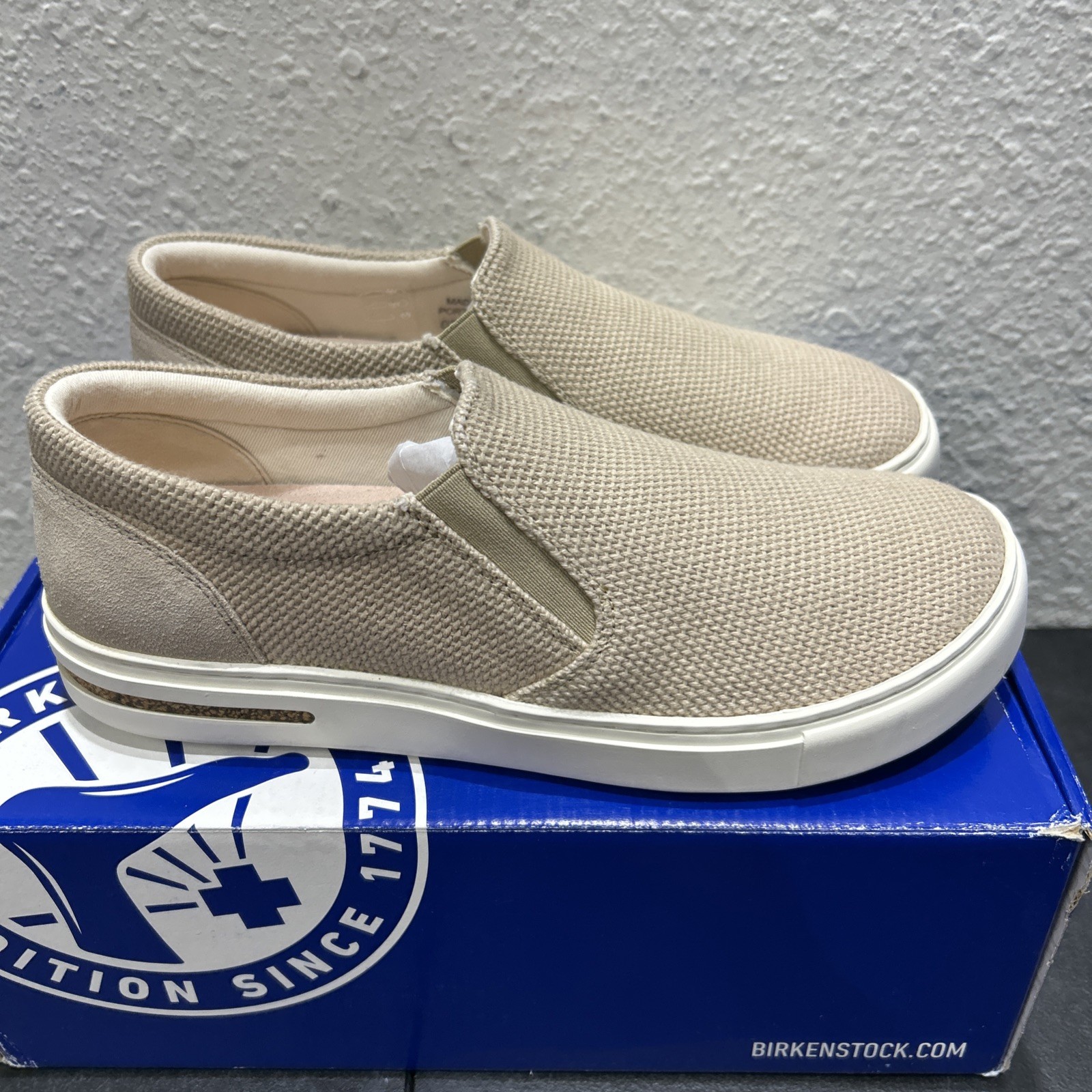 BIRKENSTOCK Oswego Casual Slip-On Shoe Unisex Size US M7/W9 Narrow Fit