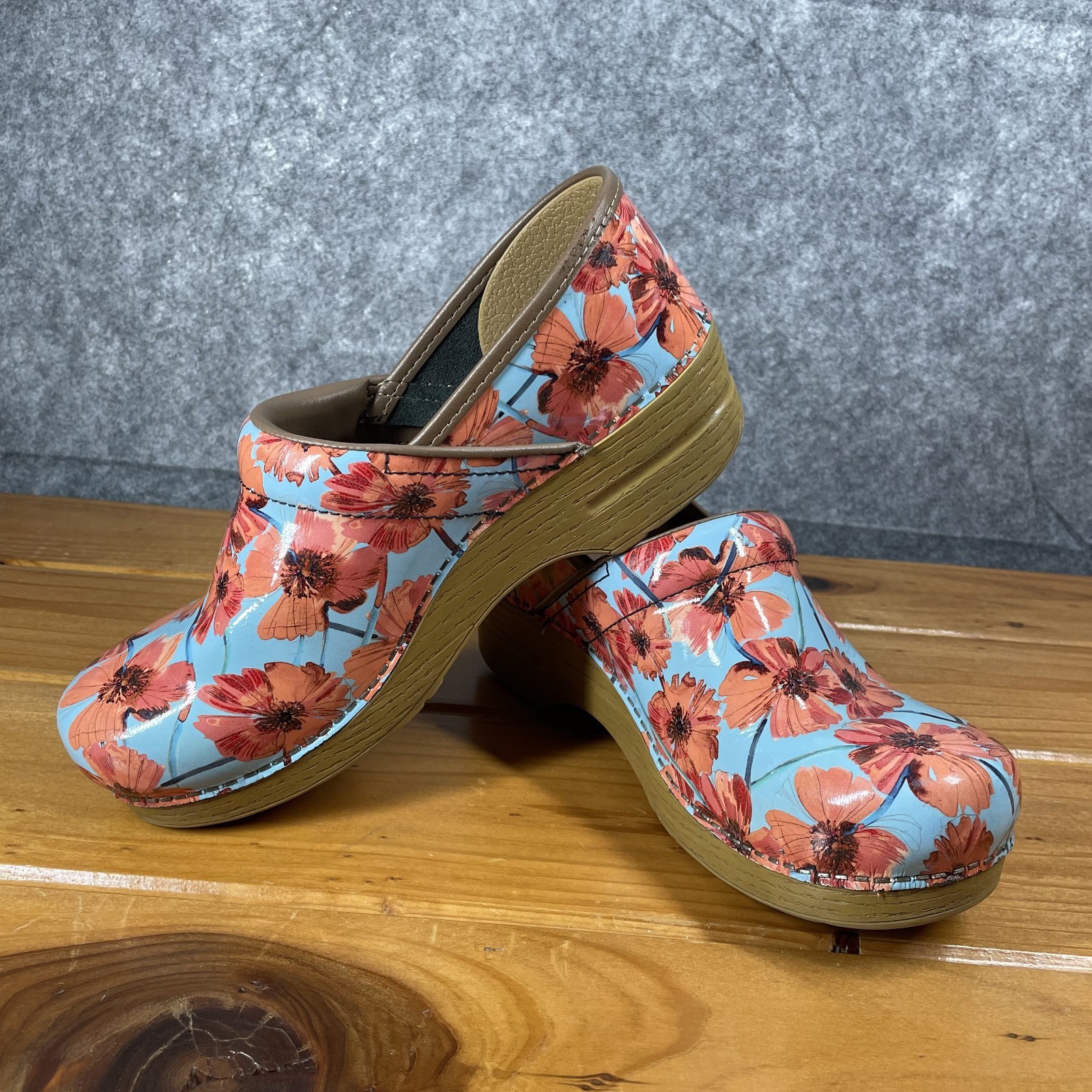 Dansko Womens Clogs Size 10.5-11 EU 41 Blue Orange Poppy Flower Patent Slip On