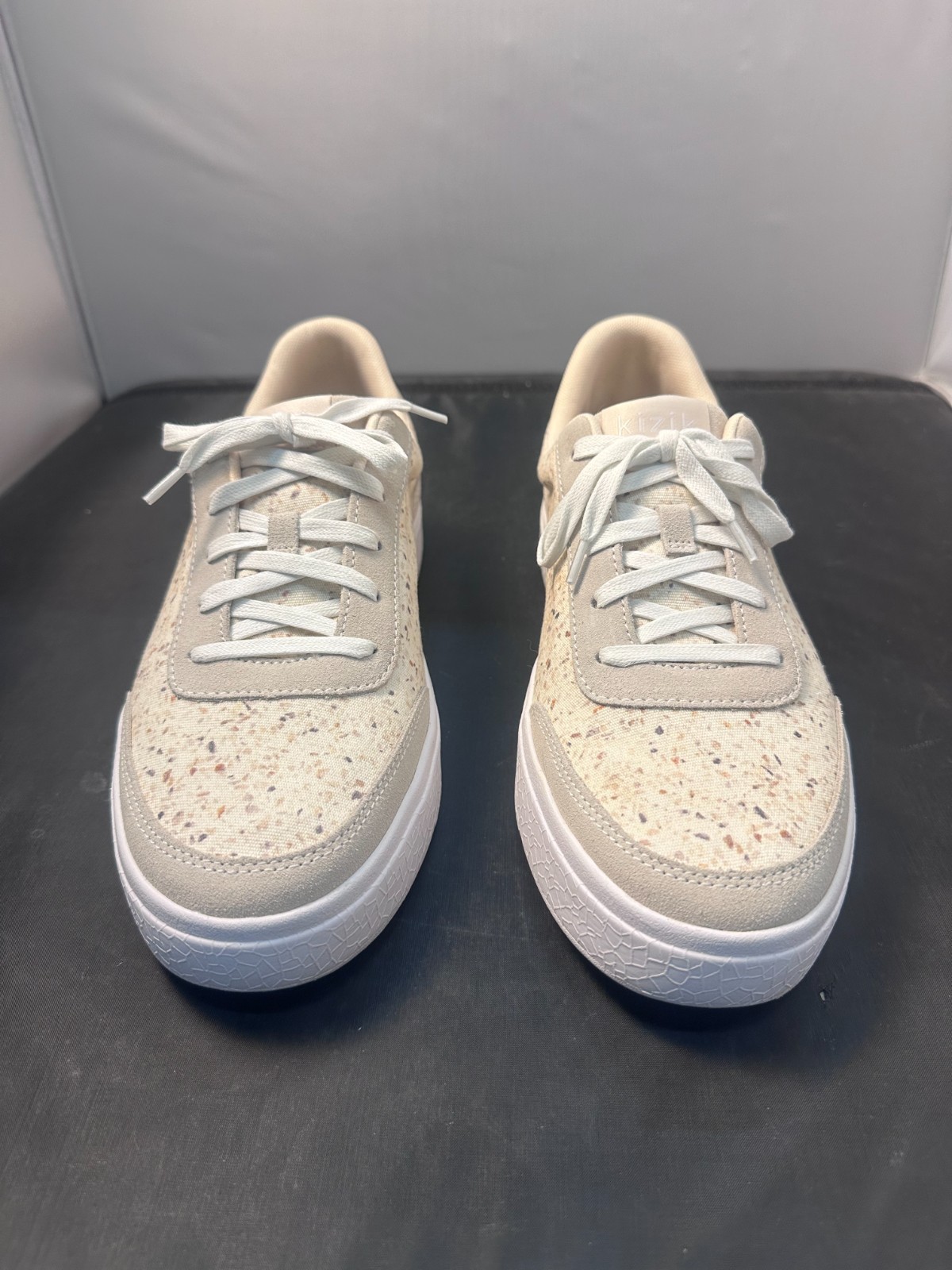 New in Box, Kizik Prague Terrazo shoes, Mens 10.5, Womens 12