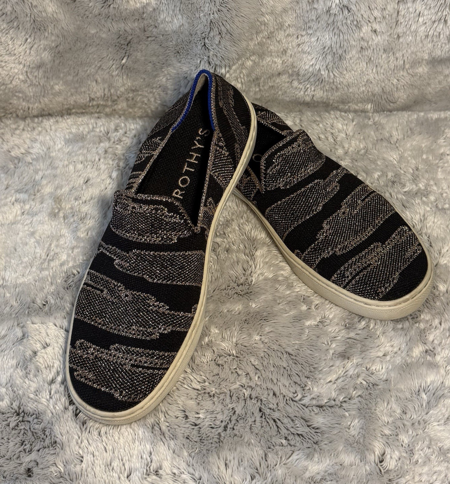 Rothys The Original Slip On Sneaker Womens Size 7 Metallic Zebra Knit