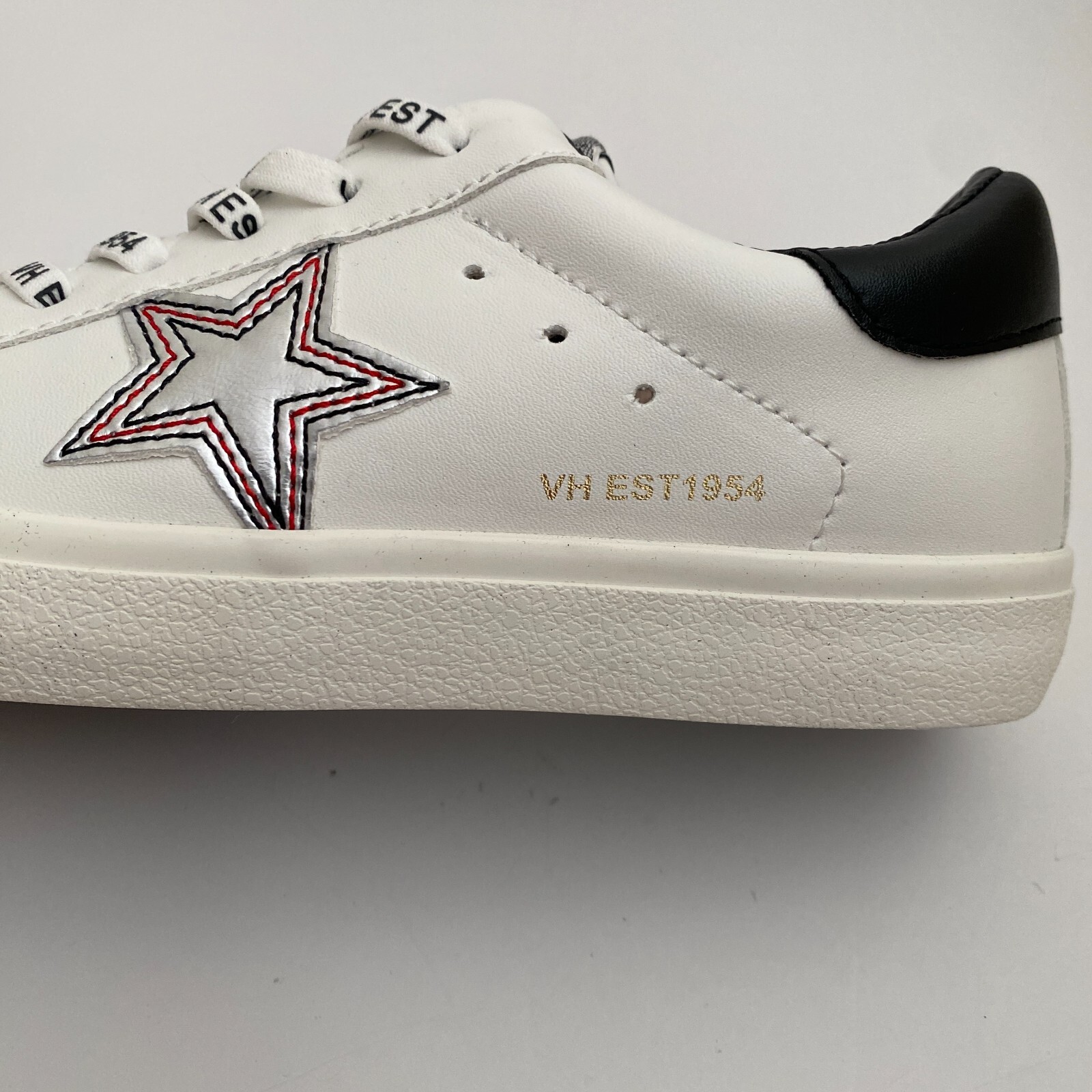 NWT Vintage Havana Women’s Mighty Metallic Mix Leather White Sneakers Sze 8 Fall