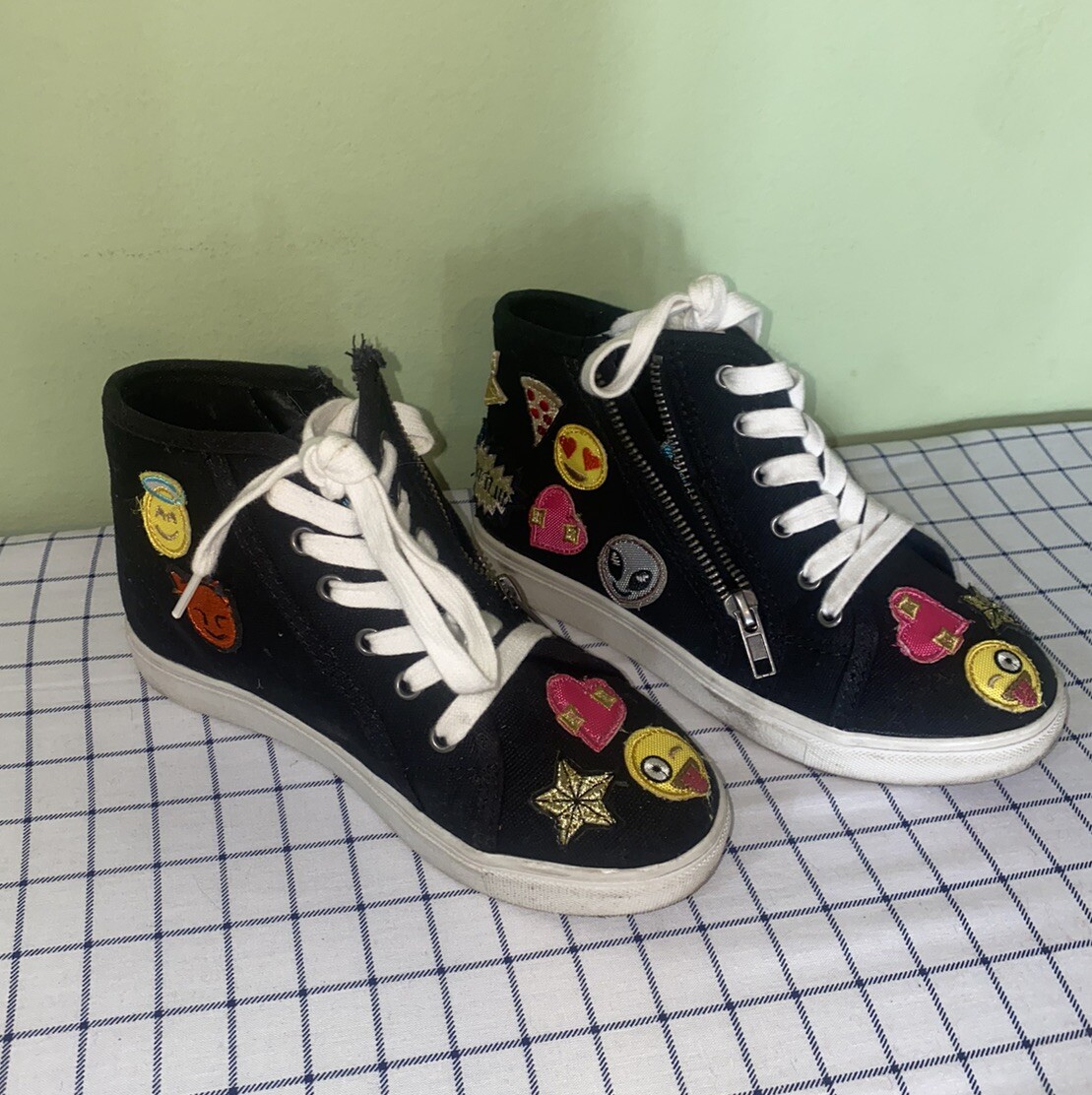 Steve Madden Cobrah Hi Top Emoji Sneakers Size 2M
