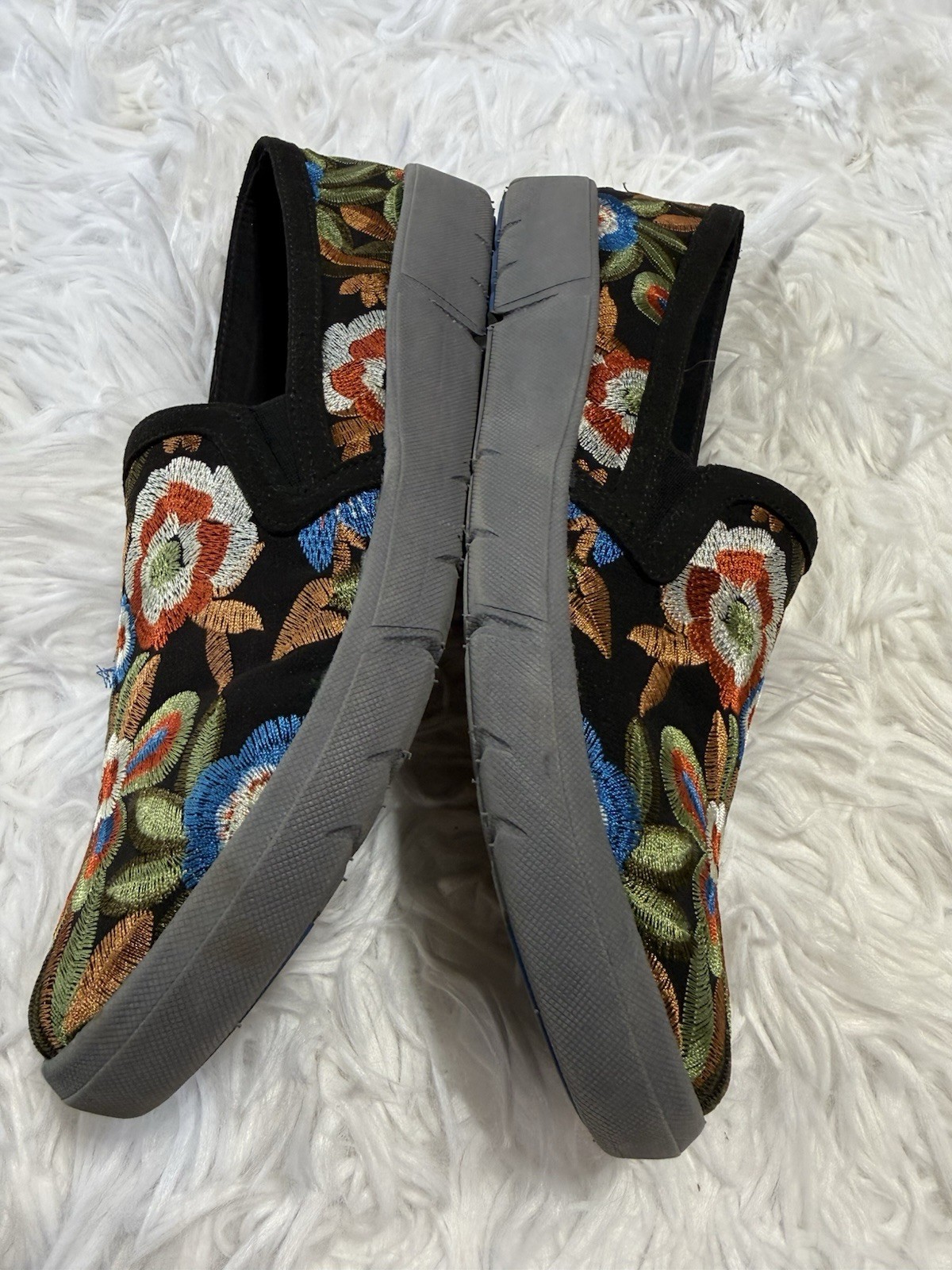 Baretraps Women’s 11 Beech Floral Embroidered Slip-On Casual Shoes Black Boho