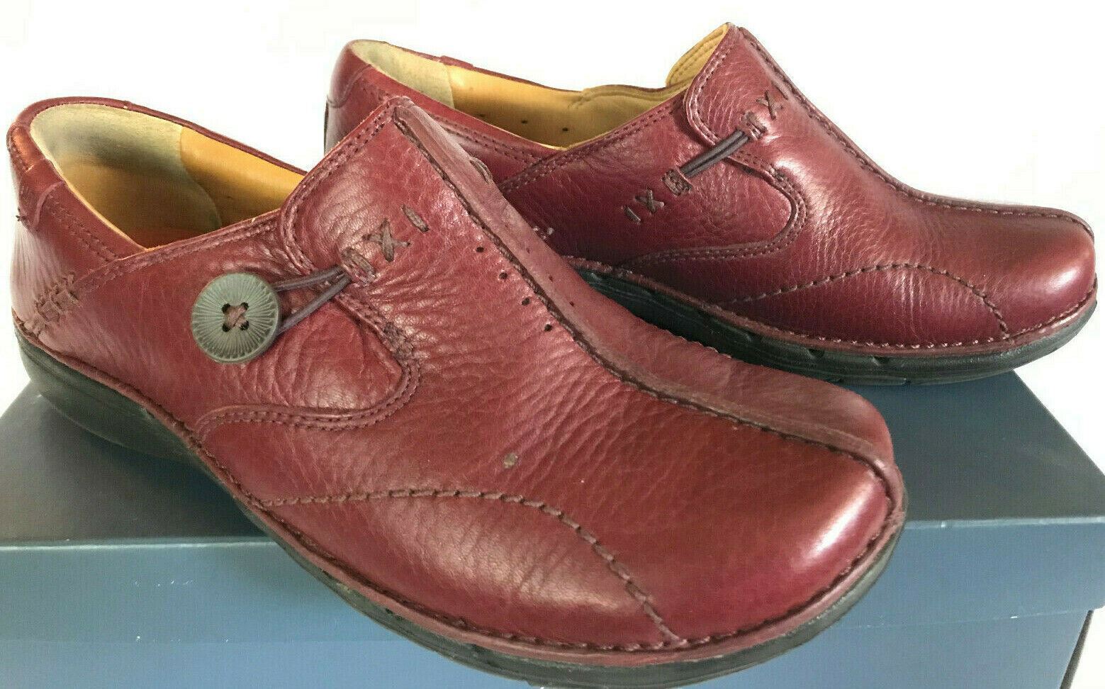 Clarks Un.Loop 86482 Red Leather Button Split Loafers Shoes Women’s US 6M