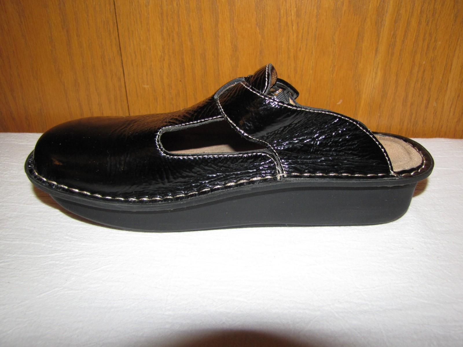 ALEGRIA 101 COMFY BLACK CRINKLED PATENT LEATHER COMFORT CLOG MULES 40-US-9.5-10