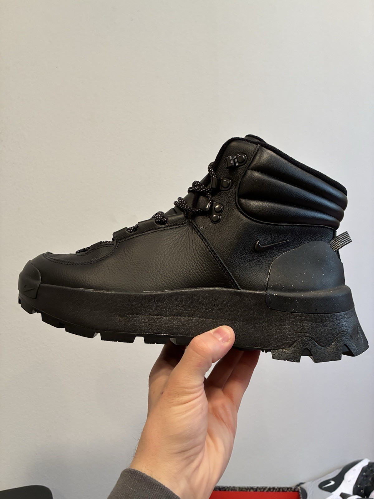 Nike City Classic Premium Waterproof Boots Black FZ8629-001 Women Size 12/10.5M