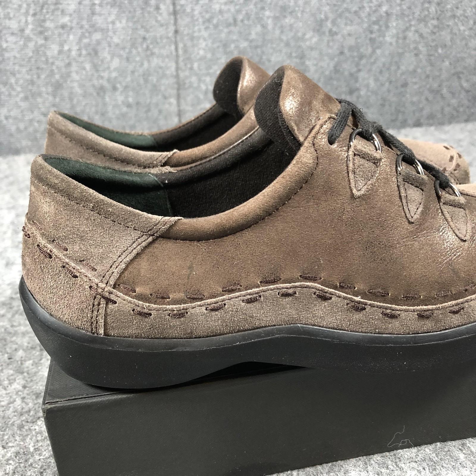 Ziera Womens 10.5 Brown Suede Lace Up Comfort Walking Casual Sneakers