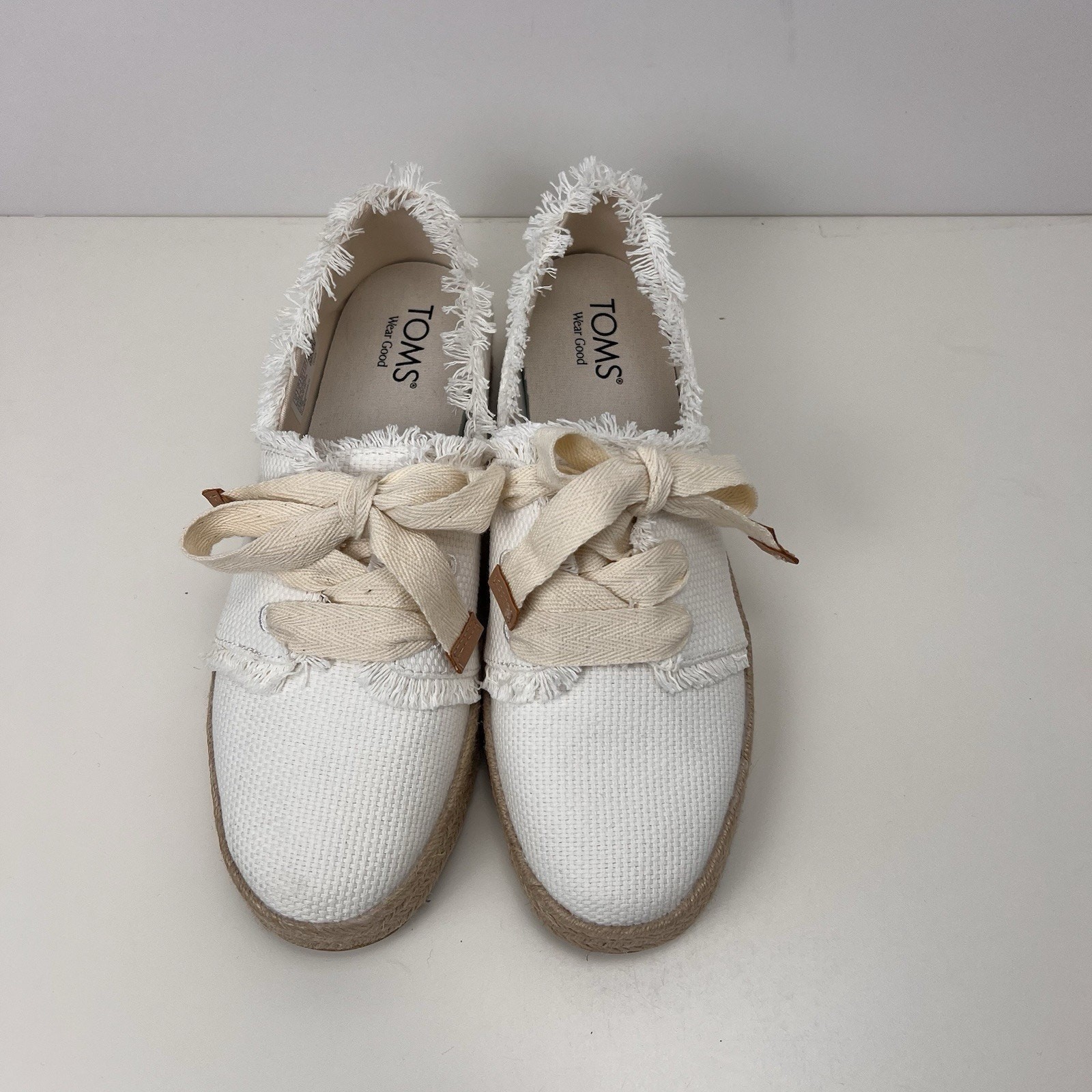 NWOT Woman’s Size 10 Sneakers TOMS Carolina Lace Up Platform Espadrille Sneaker