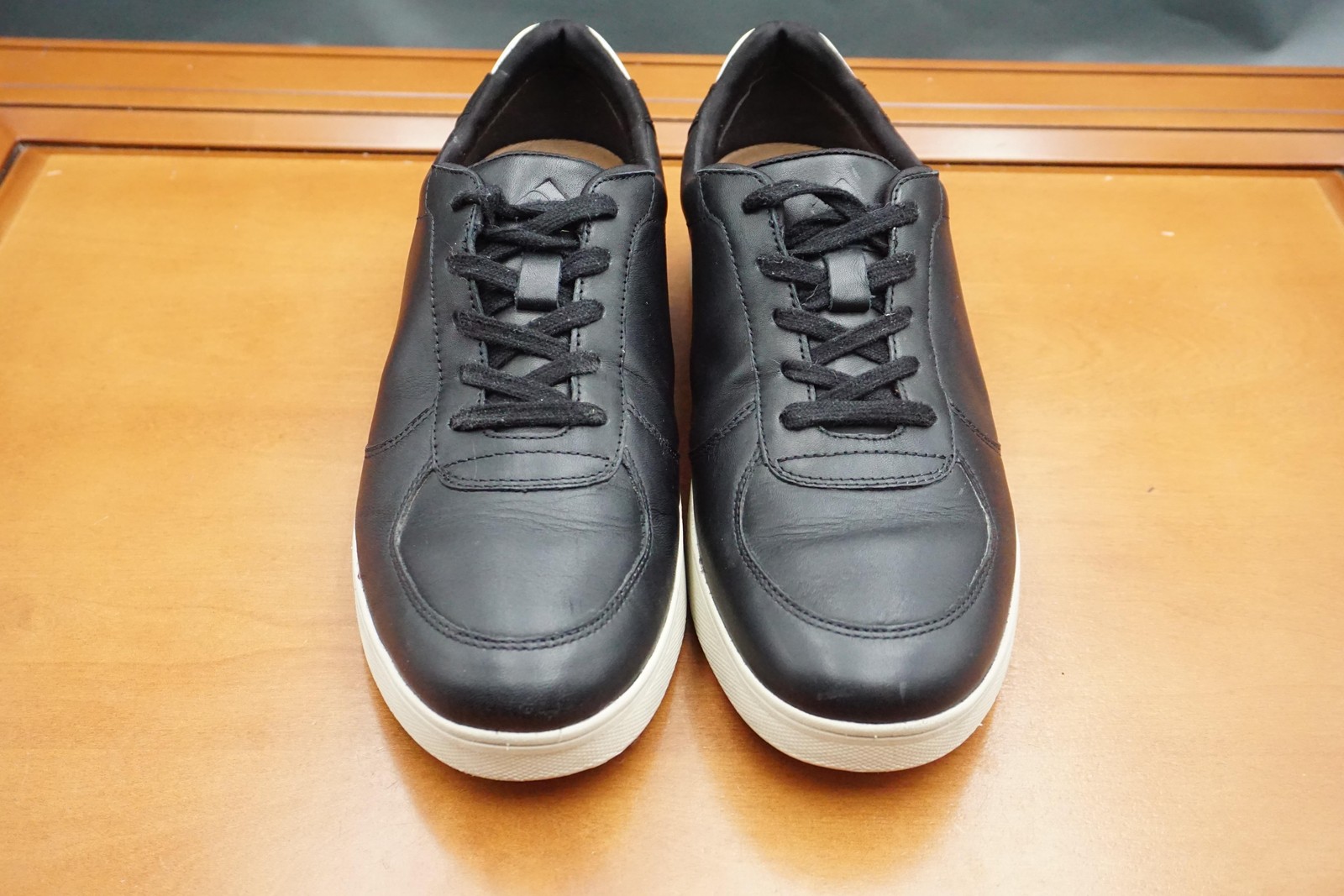 FitFlop Rally Shoes Womens Size 8.5 Black Leather Casual Sneaker Comfort