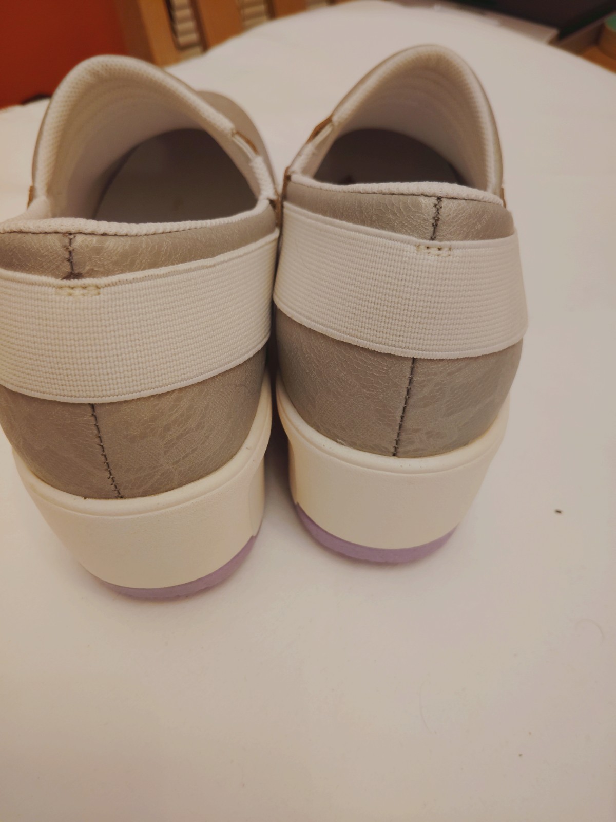Infinity by Cherokee Taupe Slip-On Clogs ( Z-361)