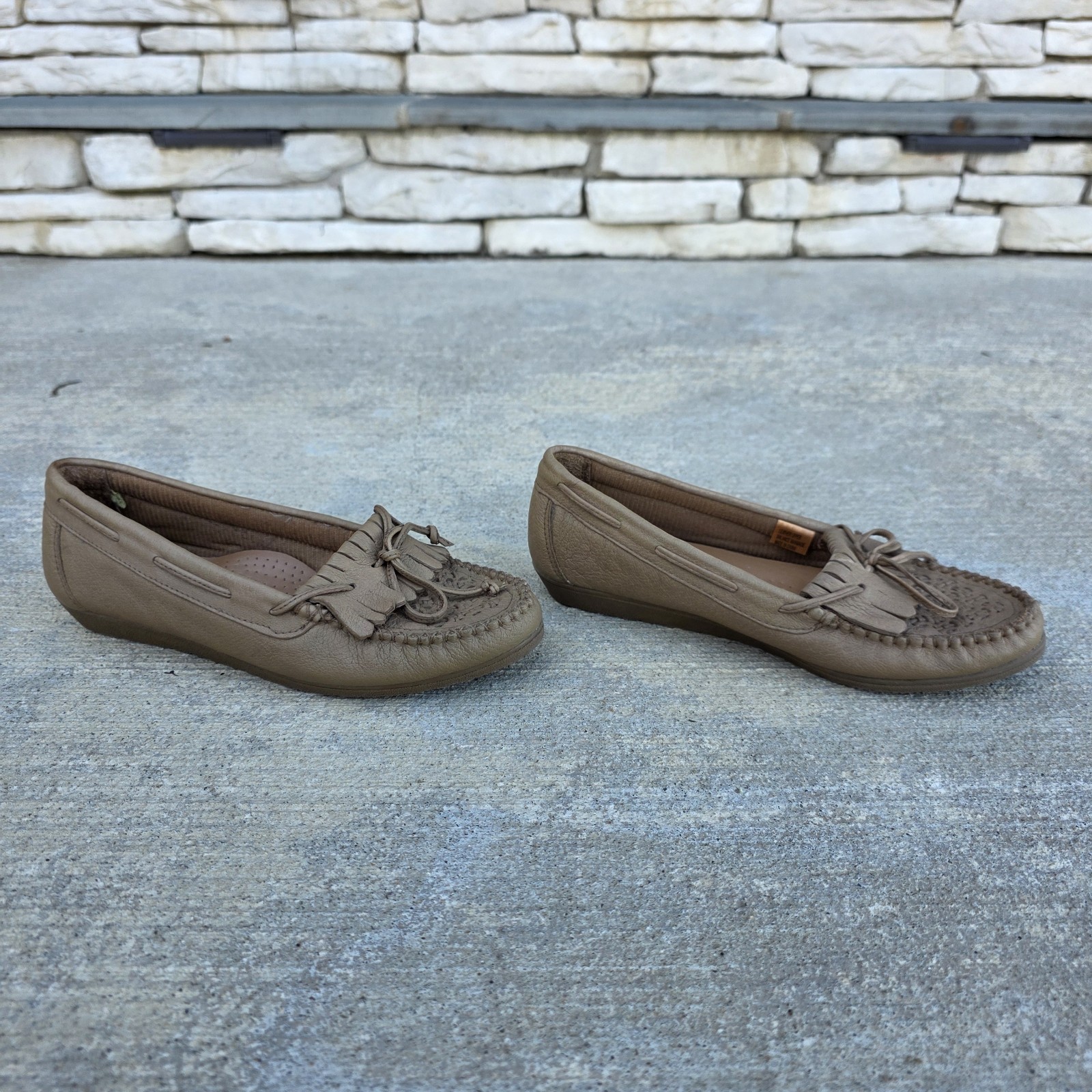 Walkables Walkright Women’s Leather Moccasins Brown Woven Fringe Slip-On Comfort