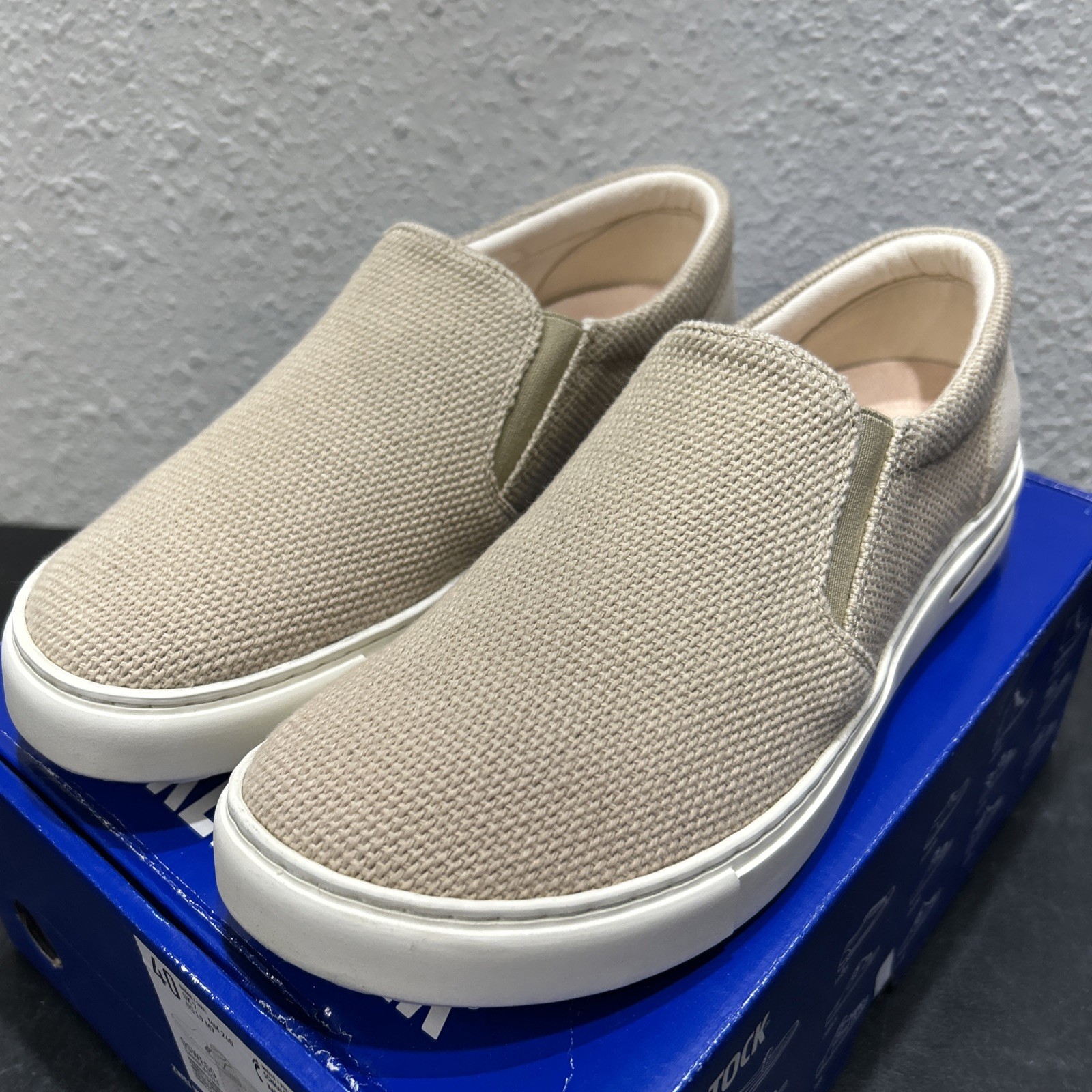BIRKENSTOCK Oswego Casual Slip-On Shoe Unisex Size US M7/W9 Narrow Fit
