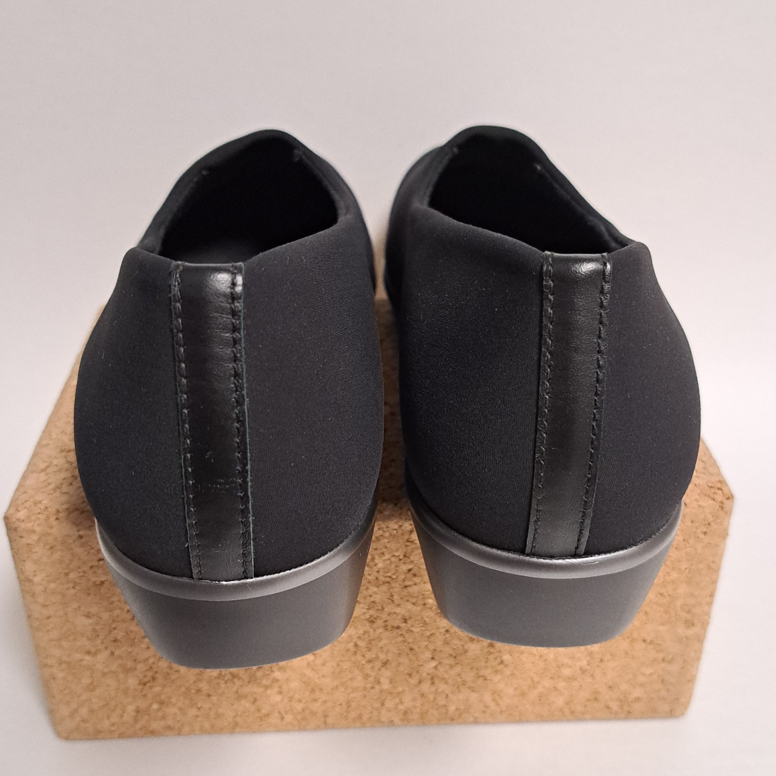 SAS Bliss Women’s sz 10.5 Shoes Black Slip On Tripad Comfort Support Wedge
