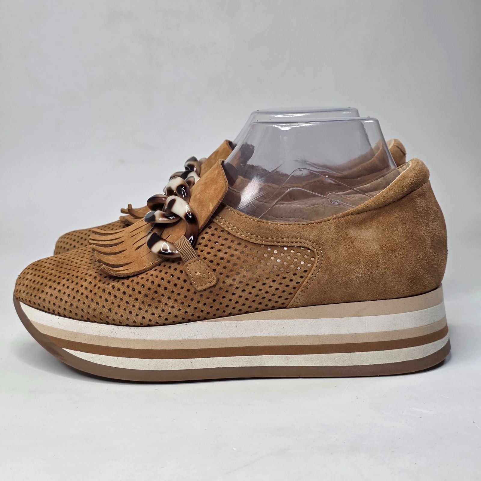 Softwaves Cadie Shoes Women’s 7.5 EU 38 Tan Suede Arch Support Platform Sneakers
