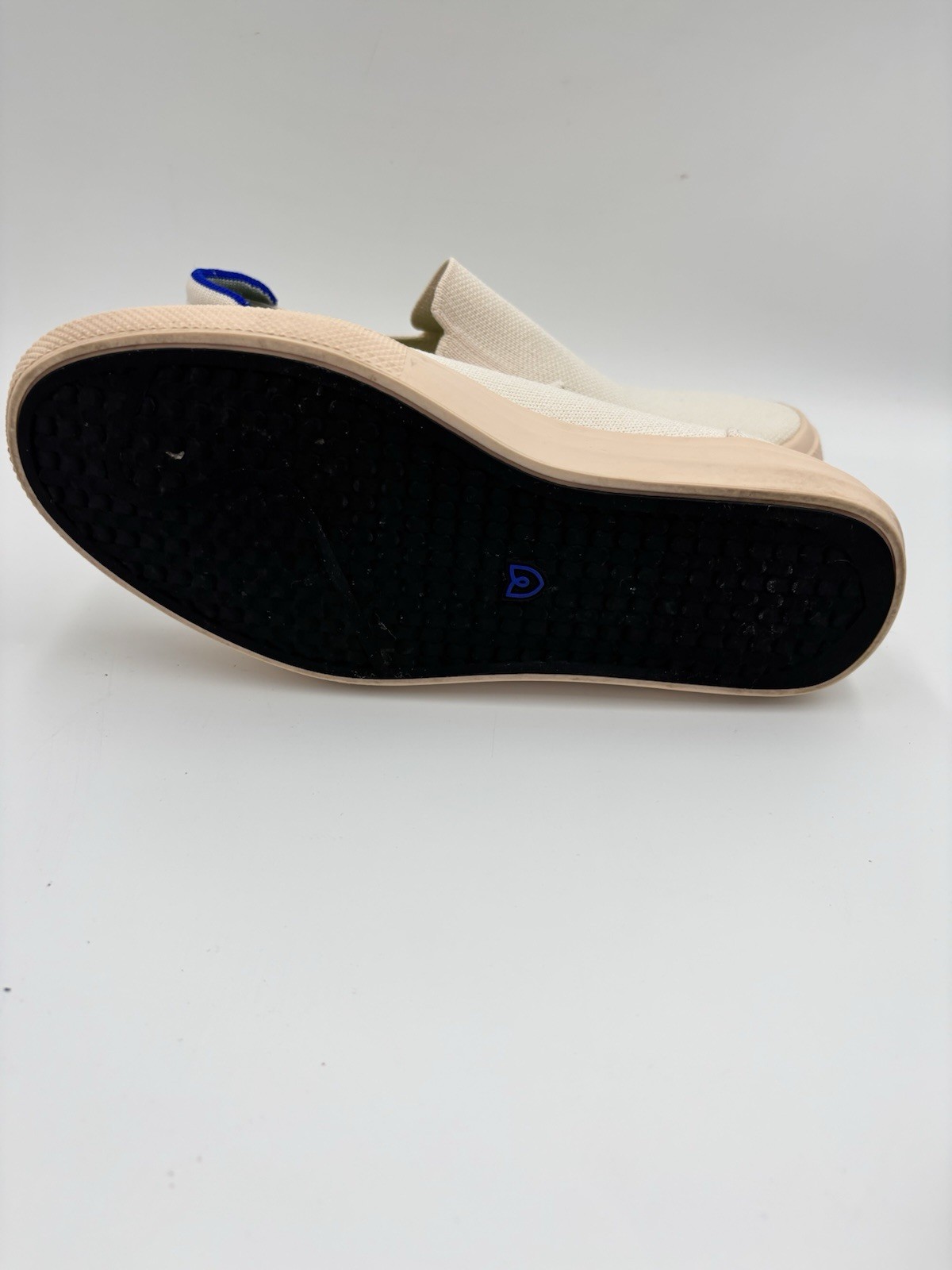 Rothy’s The City Slip On Sneakers Soft Nude Blush Womens Size 7 Casual Shoe