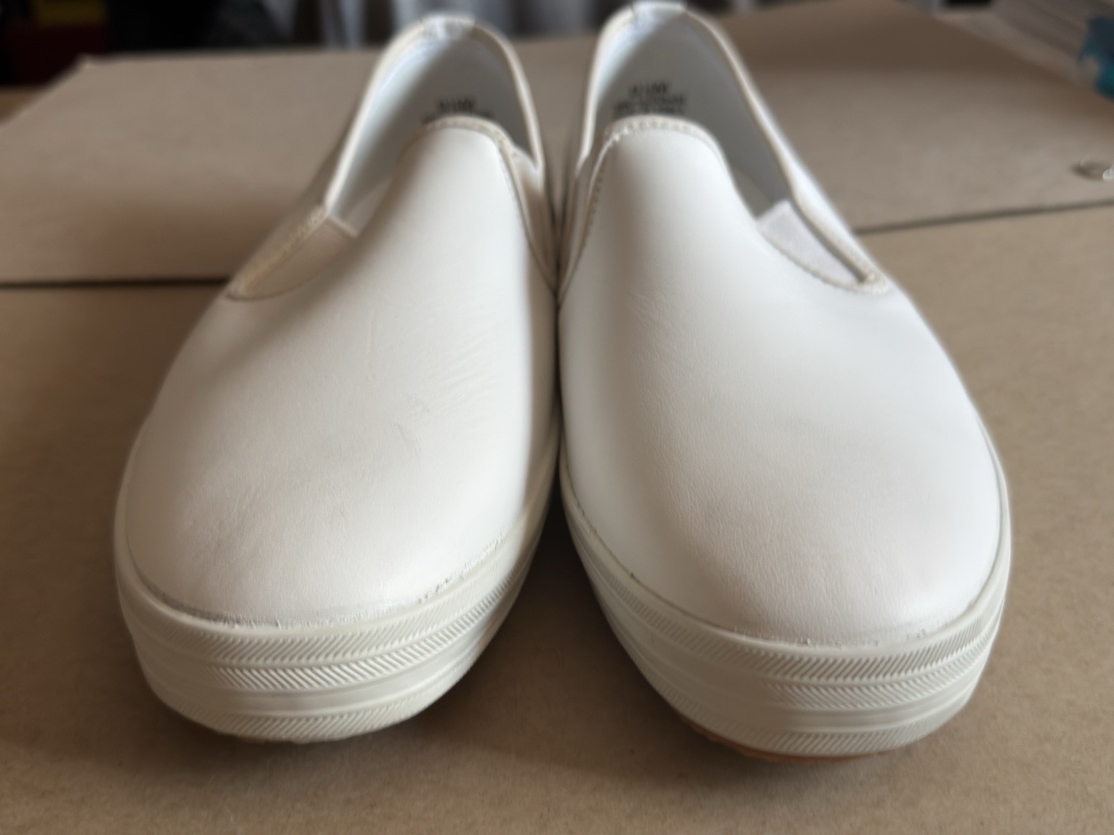 KEDS Champion Leather Slip-On M9.5 L11 – New