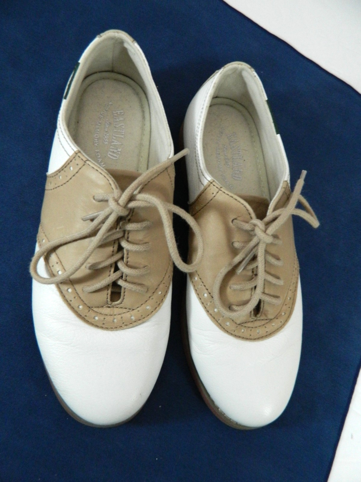 Eastland Sadie Women’s Size 6 Saddle Shoes Leather Oxford White Brown 3331