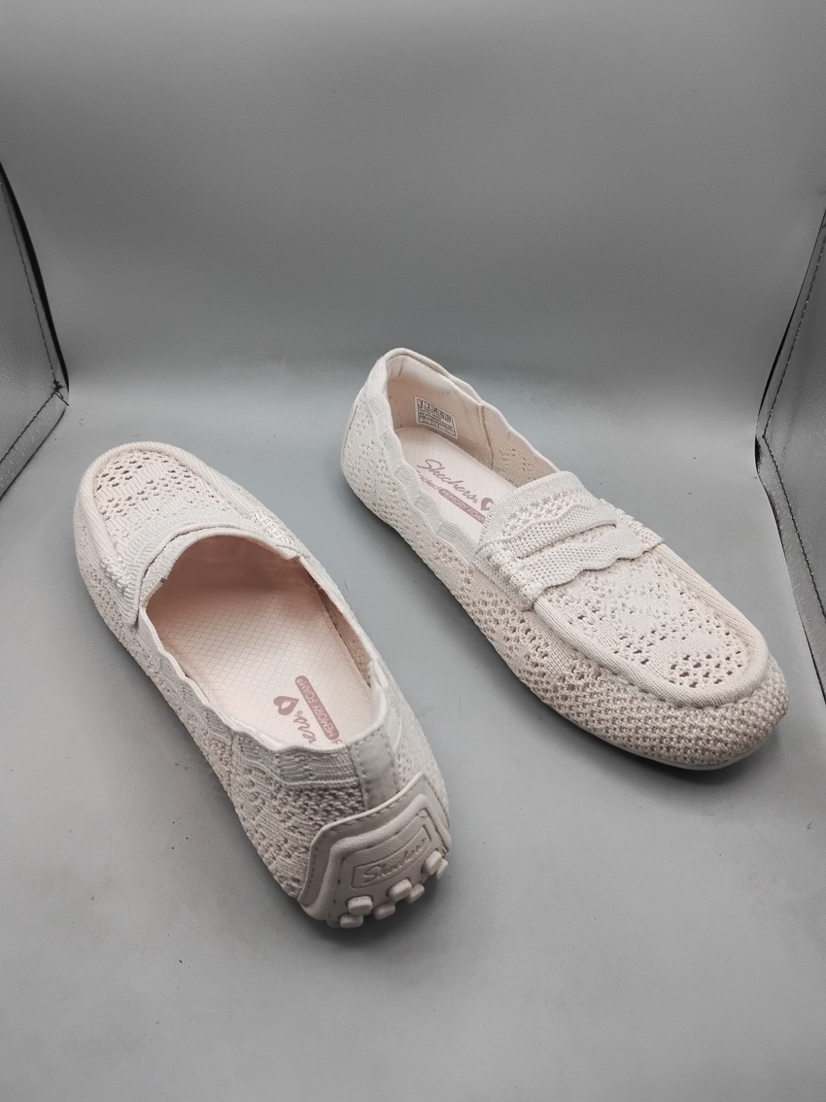 Skechers Cleo Driver Recycled Vegan Knit Crochet Loafers 6M Natural A162