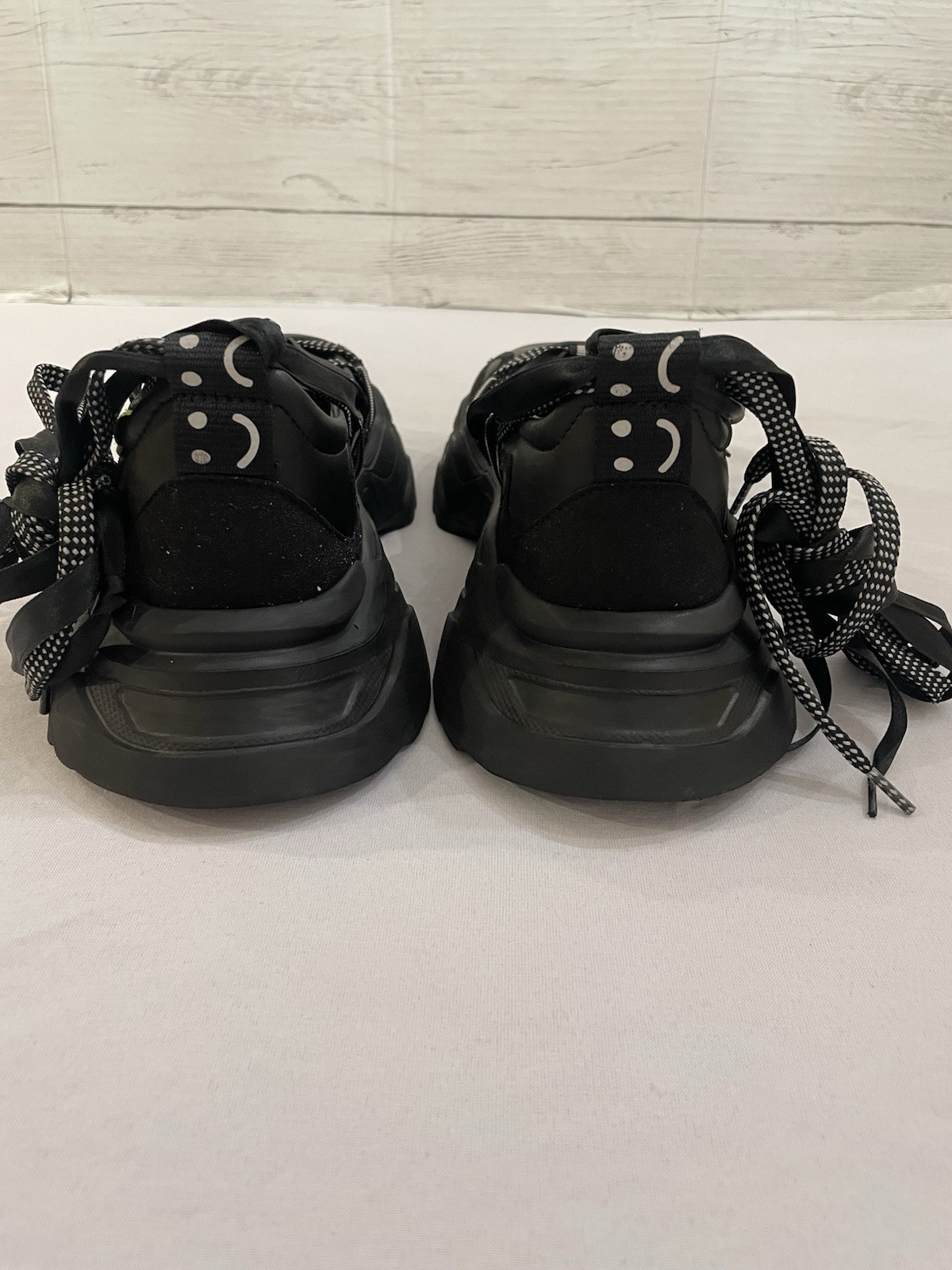 Lazy Oaf Happy Sad Lace Up Ballet Women’s Sneakers Shoes Size 40 EU 9 US Black