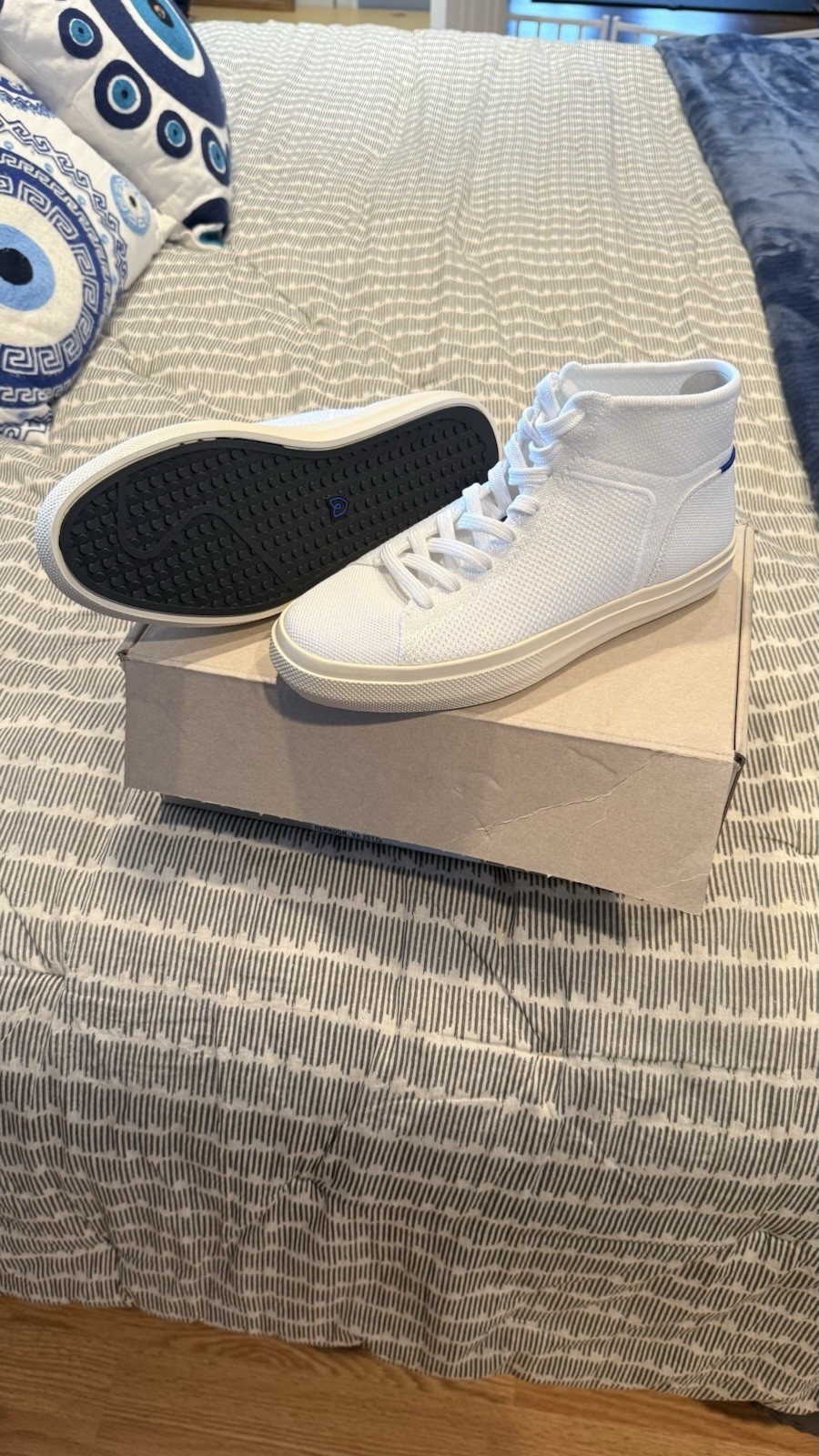 Rothy’s The High Top Sneaker – White – Women’s Size 7.5 NEW NIB Never worn