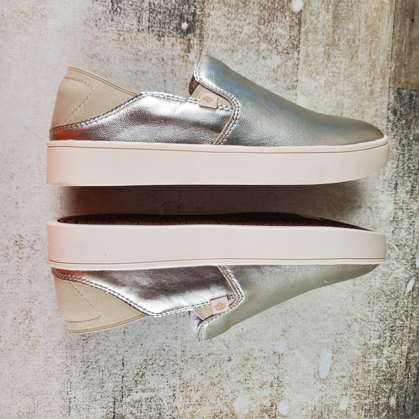 Spenco Saylor Womens Shoes Sz 6 D Champagne Suede Comfort Slip On Sneakers