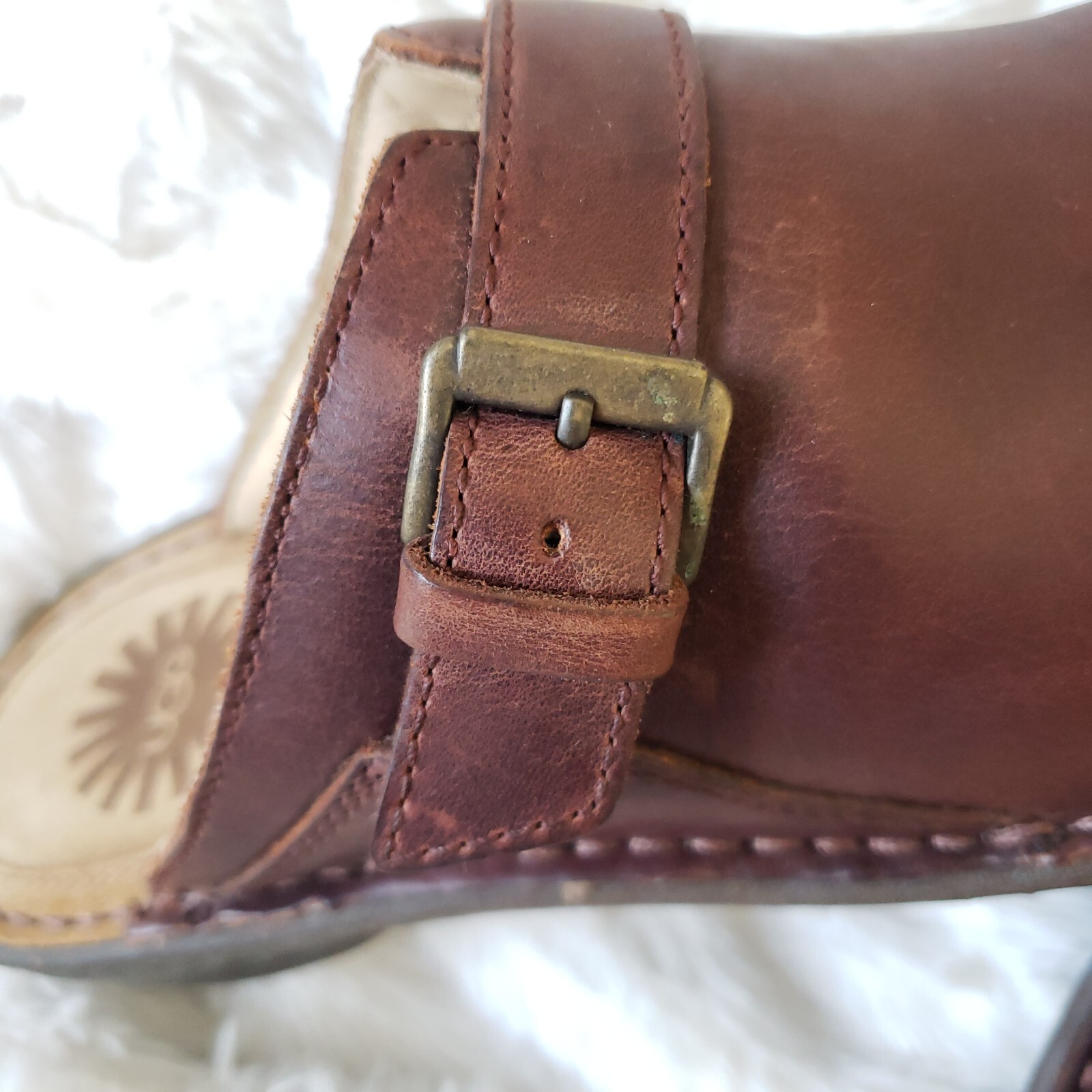 UGG Australia Livia Brown Wool Lined Leather Clogs Mules – Women’s US 6/ EU 37
