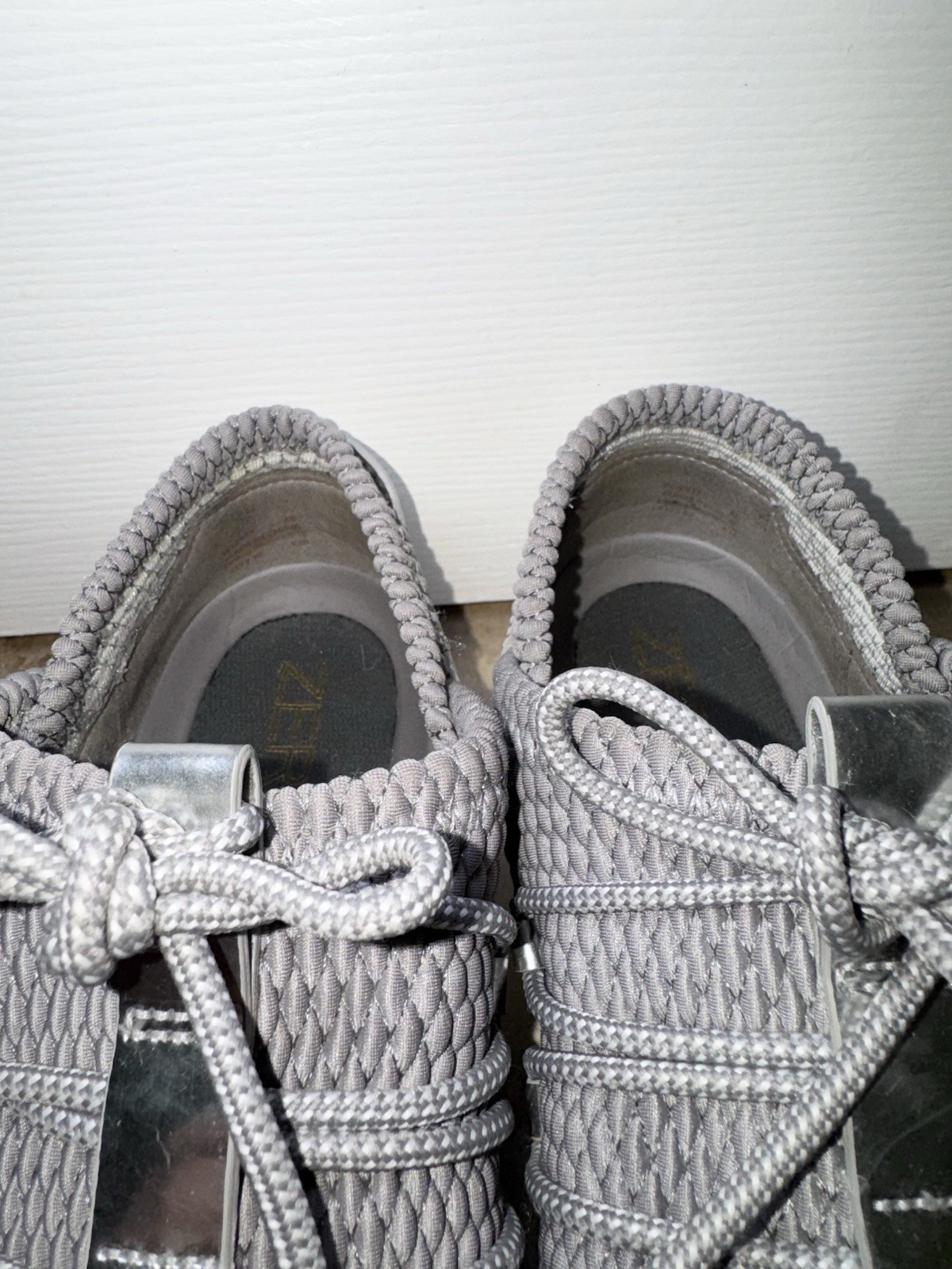 Cole Haan Women’s 6B ZERØGRAND Gray Silver Quilted Casual Sneakers W12917