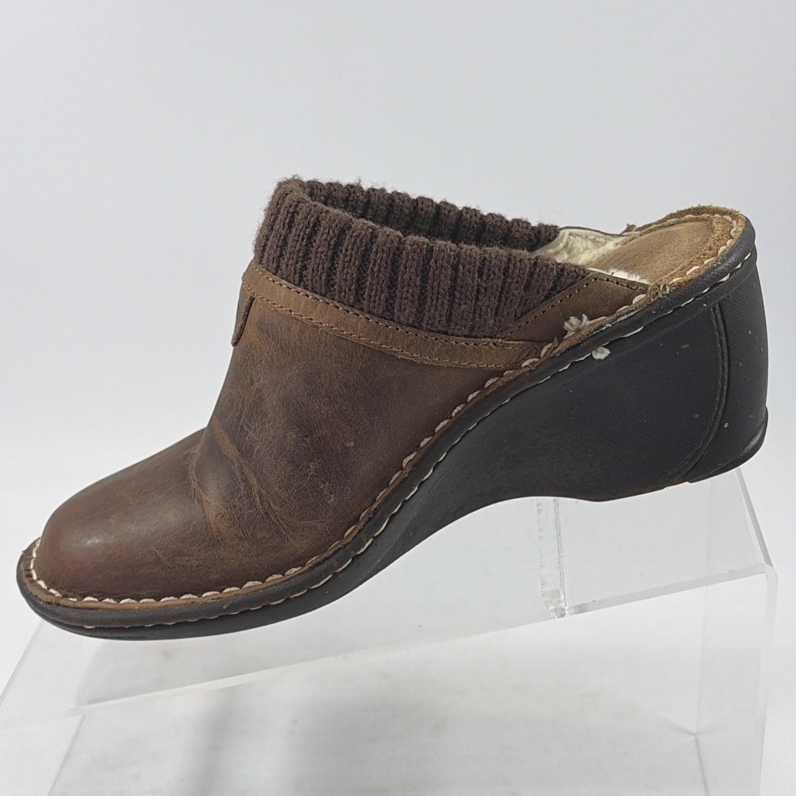 UGG Gael Leather Mule Clogs Women’s Size 6 Brown Slip On Comfort Shearling Lined
