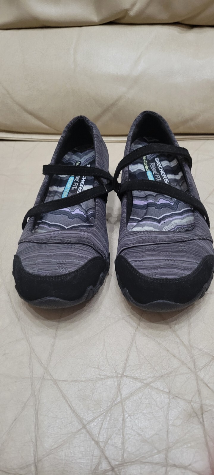 Skechers