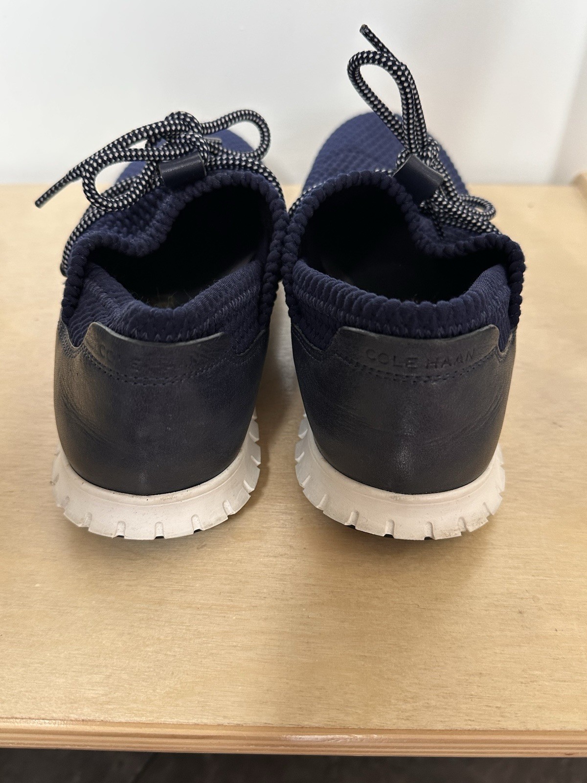 Cole Haan Zerogrand Quilted Sneakers Navy Blue W12915 Women’s Size 8.5