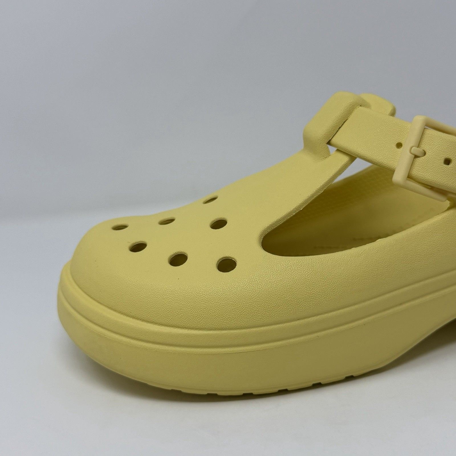 Crocs Mary Jane Platform Clogs Yellow Buckle Strap Women’s 9 M7 Croslite DISPLAY