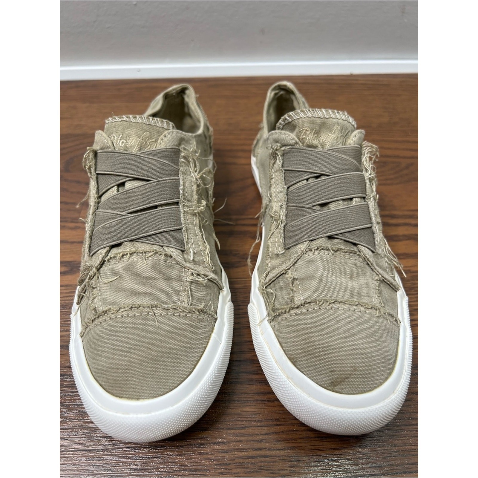 Blowfish Malibu Marley slip-on sneakers, distressed green size estimated 8.5