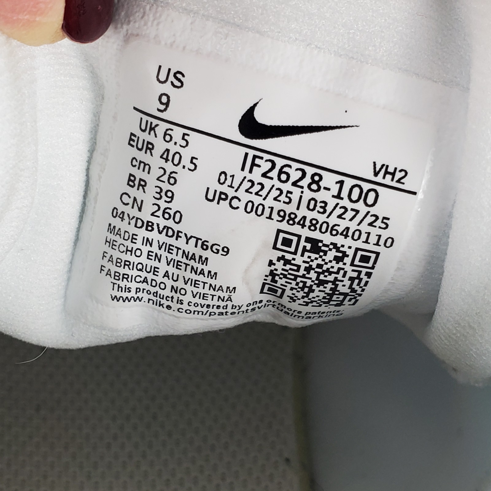 Nike Air Max Bia Womens Shoes Sz 9 White Mesh Comfort Lace Up Round Toe Sneakers