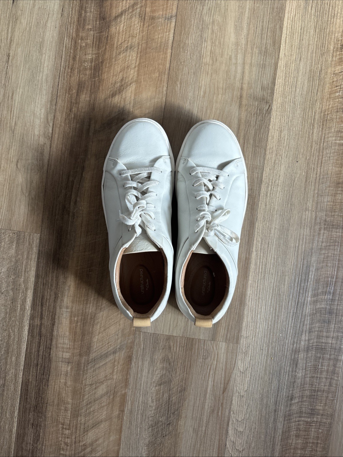 Clarks Shoes Womens Size 8 White Unstructured Leather Lace Up Walking Sneakers