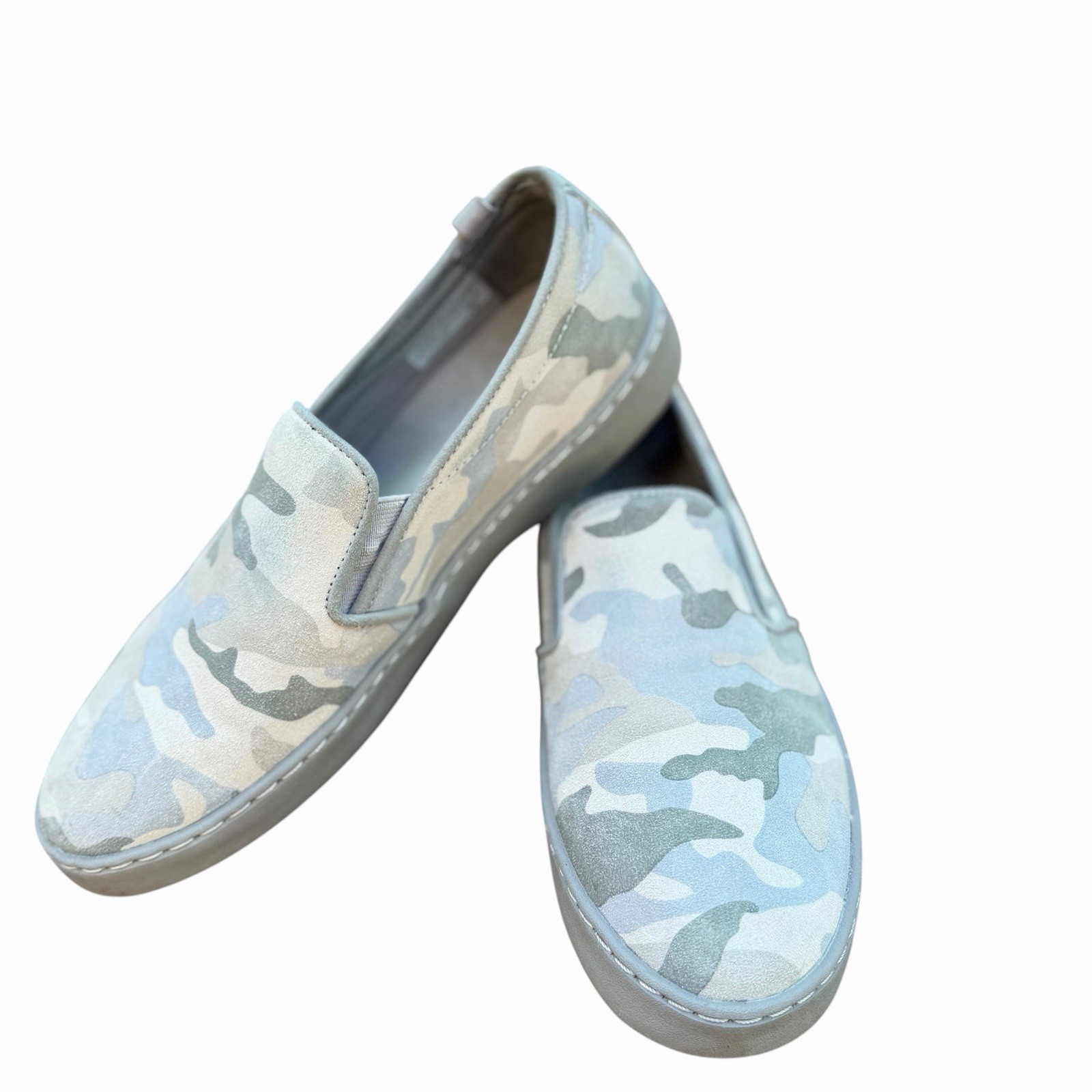 Vionic Pro Women Avery Vio-Grip Blue Gray Camo Slip Resistant Shoes Suede Sz 8