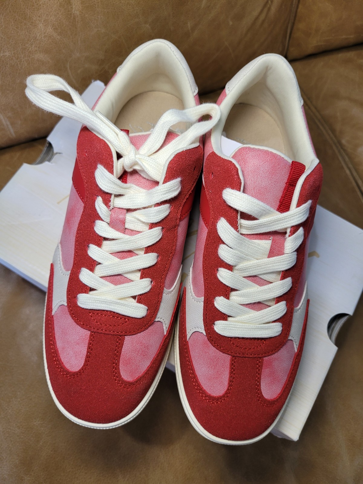 Blowfish Malibu Tastic Red Smooth Sz 8