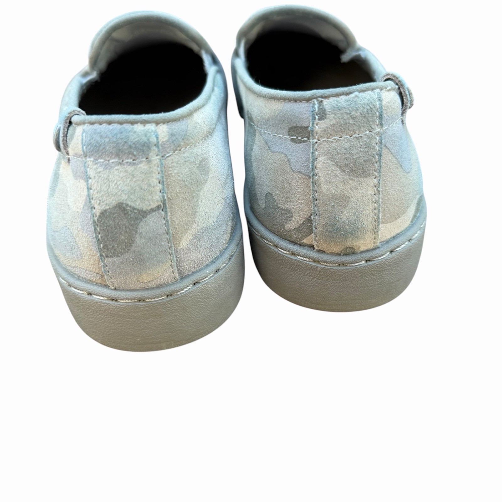 Vionic Pro Women Avery Vio-Grip Blue Gray Camo Slip Resistant Shoes Suede Sz 8