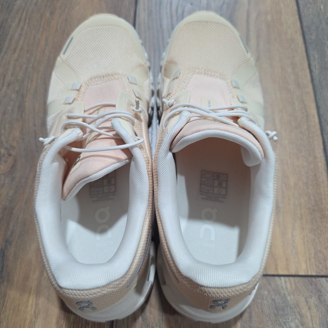 On Cloud 6 Sneakers Blonde/Dew Women’s Running Shoes Size 7 New Without Box