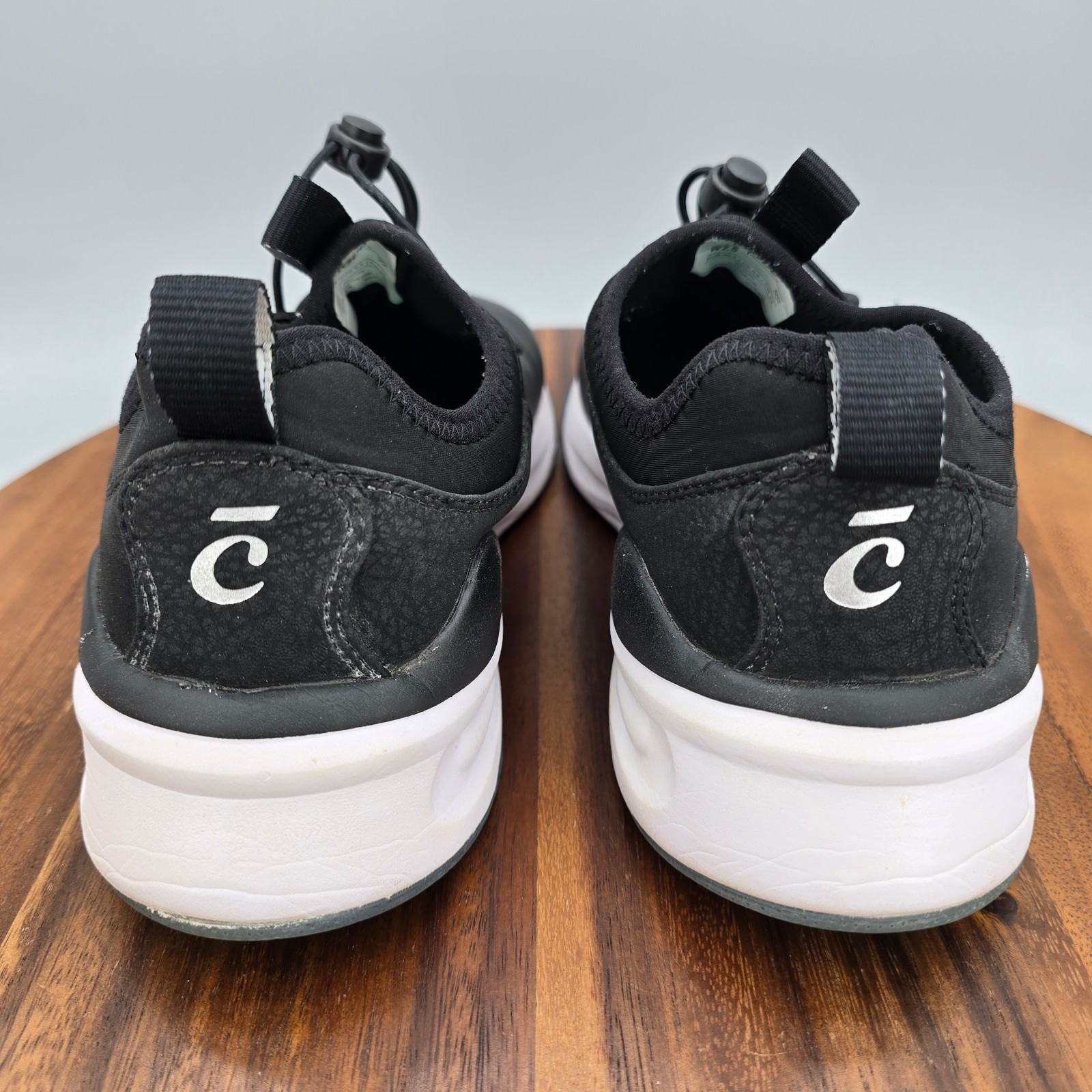 Clove Shoes Womens 7.5 Black Drawstring Low Top Professional Nursing Sneakers