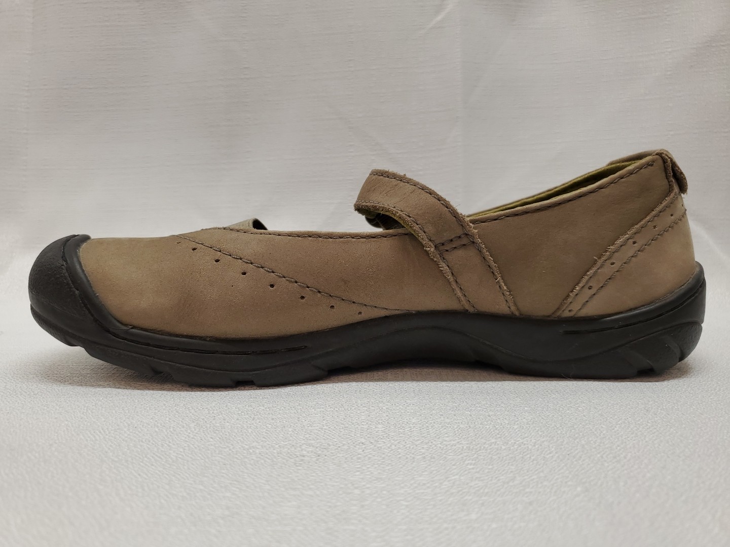 Keen Mary Janes Lug Comfort Taupe Olive Buckle Strap Nubuck Leather EU 38.5 US 8