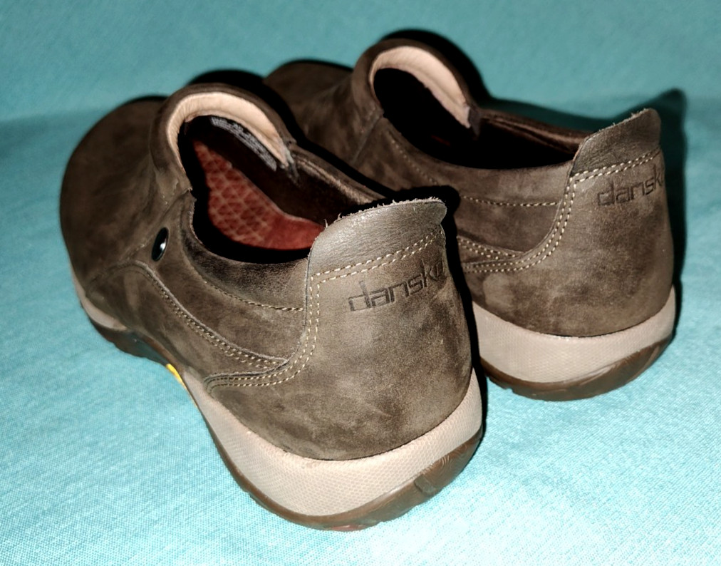 NICE Dansko Patti Brown Nubuck Leather Clogs EURO 40 Womens US 10-10.5