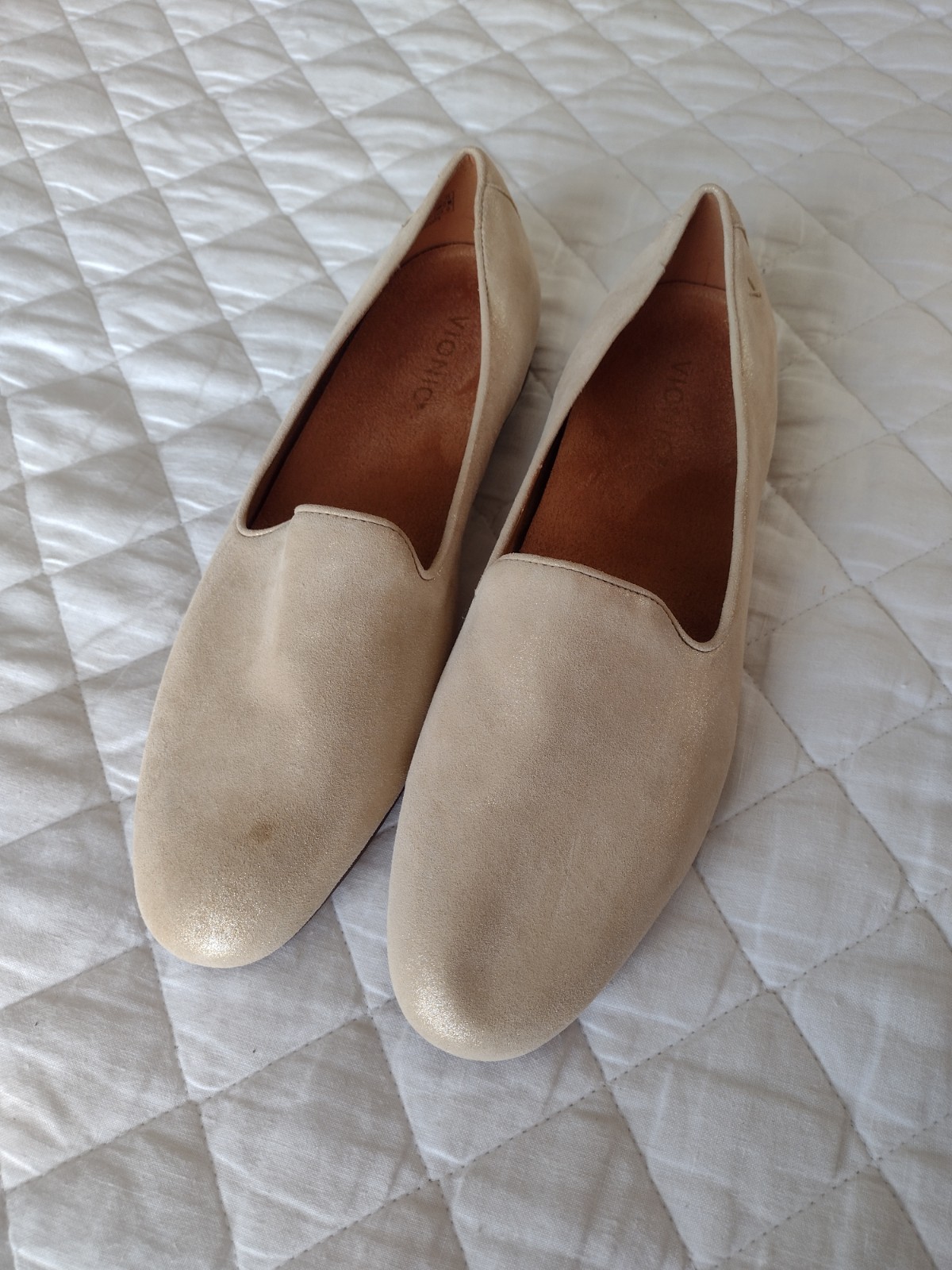Vionic Willa II Nude Shimmer Leather Slip-On Flats Shoes Loafers Metallic*Flaw*