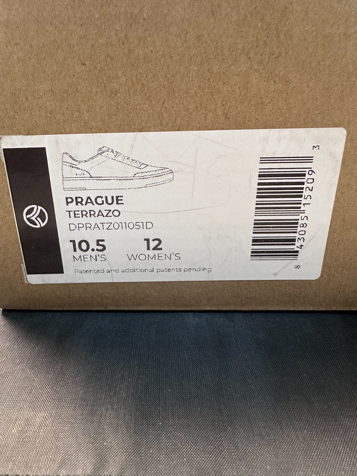New in Box, Kizik Prague Terrazo shoes, Mens 10.5, Womens 12