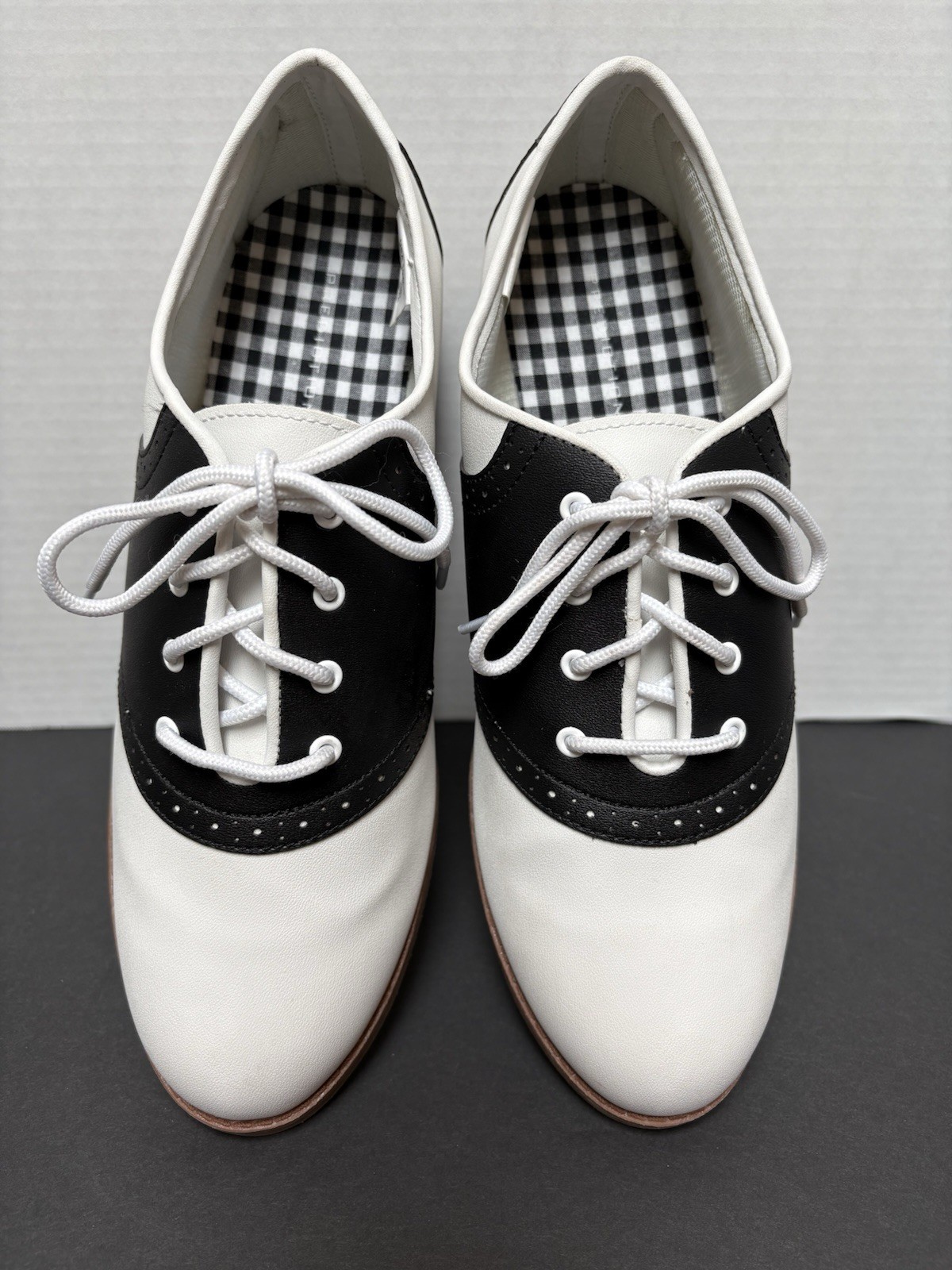 PREDICTIONS Women’s 10W SADDLE SHOES Retro 1950’s Oxford Blk & Wht ~ WORN ONCE!