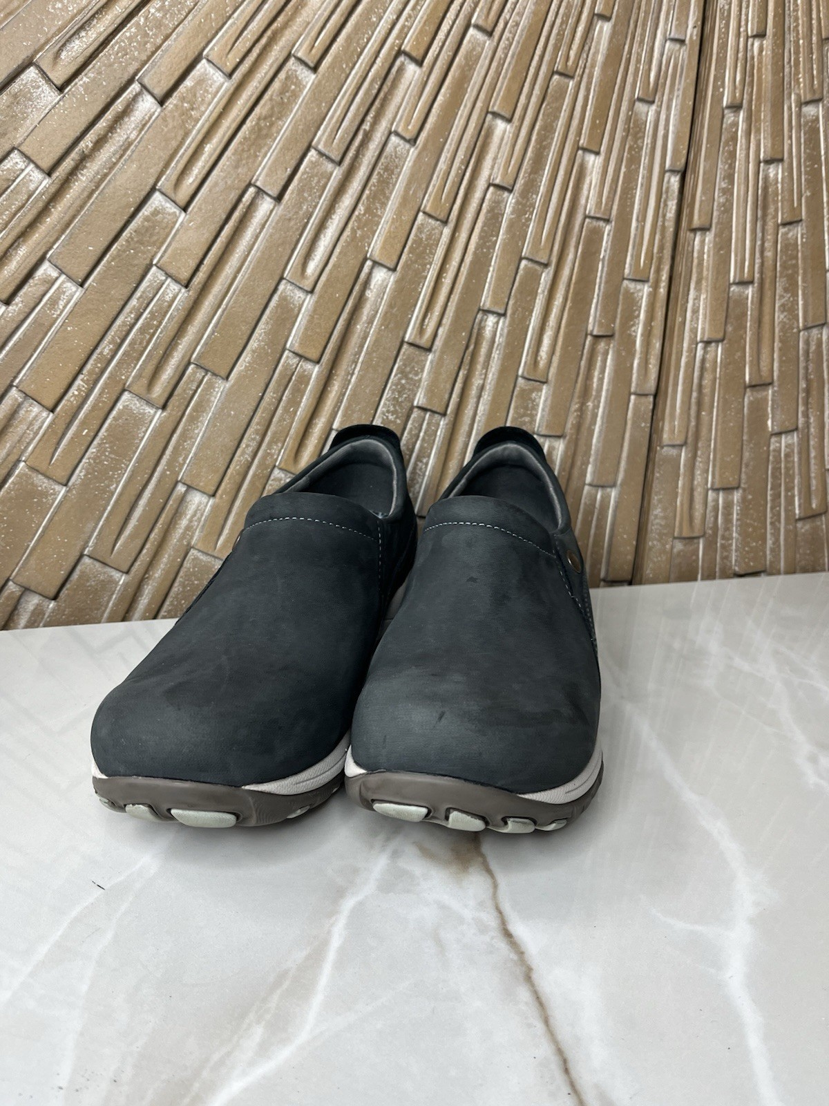 Dansko Patti Navy Nubuck Leather Sz 39 Slip On Shoes Vibram Sneakers Wm Us 8.5 9