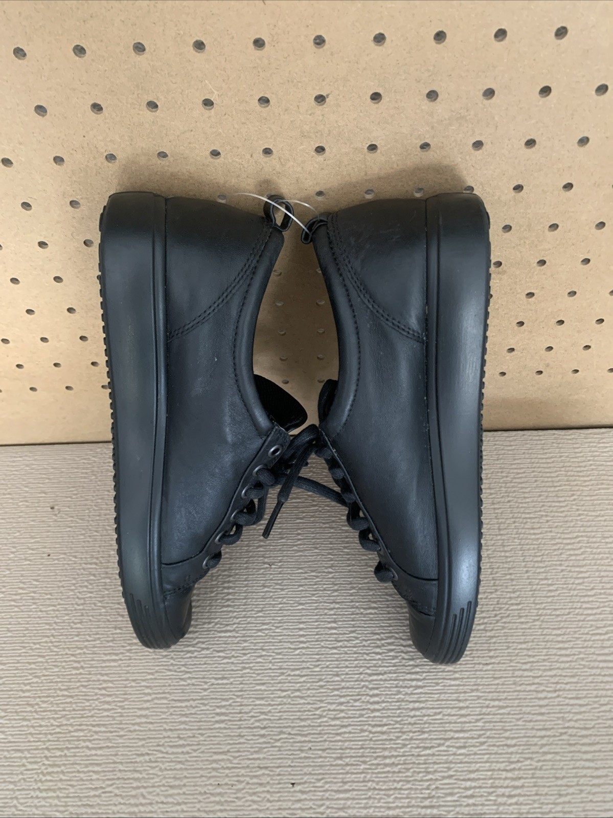 ECCO Soft 7 Gore-Tex Black Leather Sneakers Women’s 39 US 8 Casual Shoes